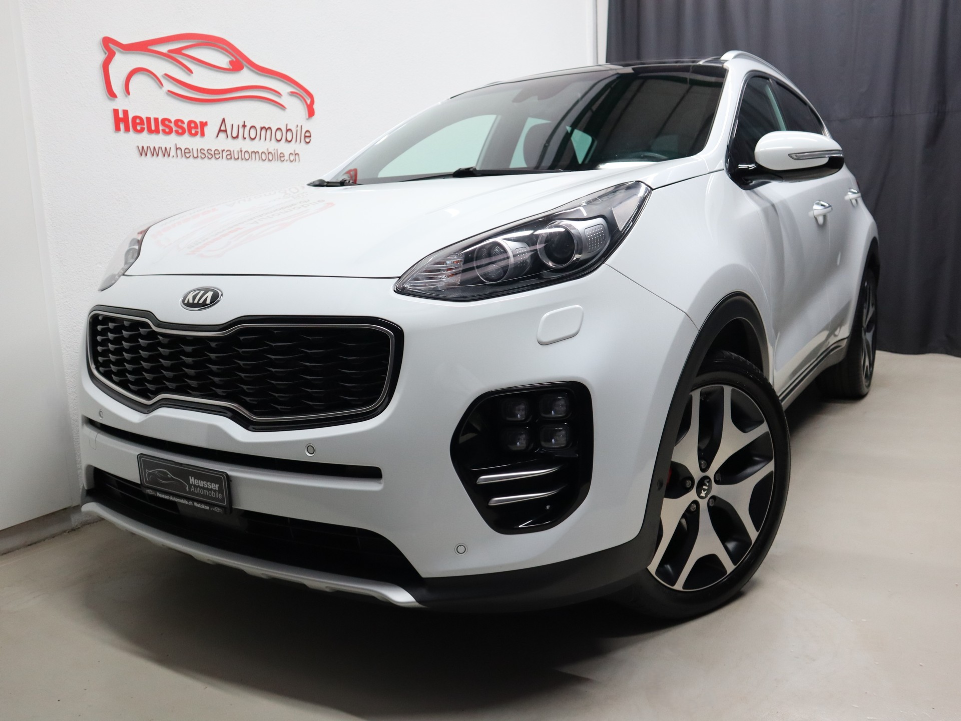 KIA Sportage 2.0CRDi Style GT Line 4WD Automat - Panorama - Navi - DAB+ - JBL - Kamera - 185 PS