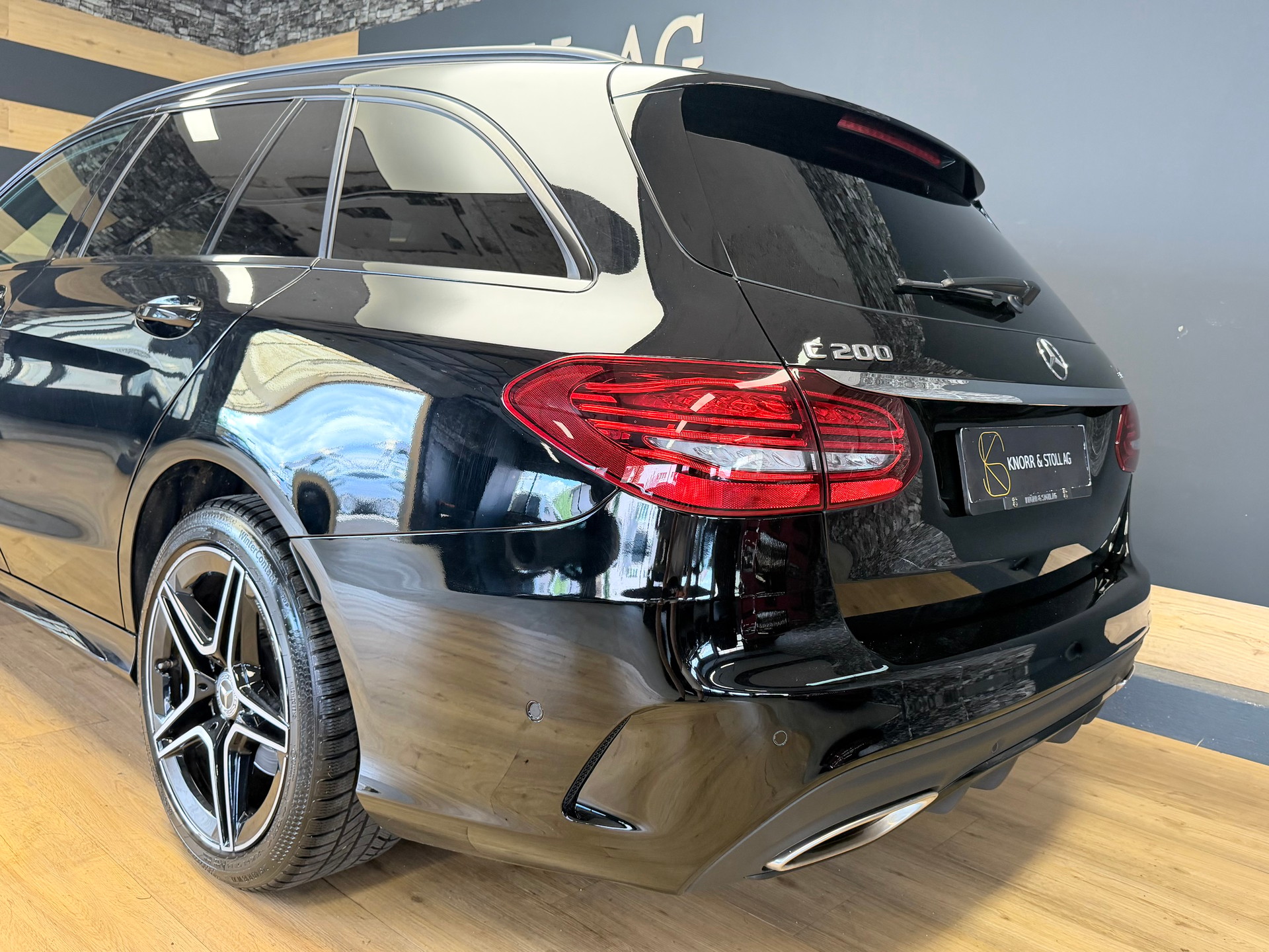 MERCEDES-BENZ C 200 Swiss Star AMG Line 4M 9G-Tronic-image-9