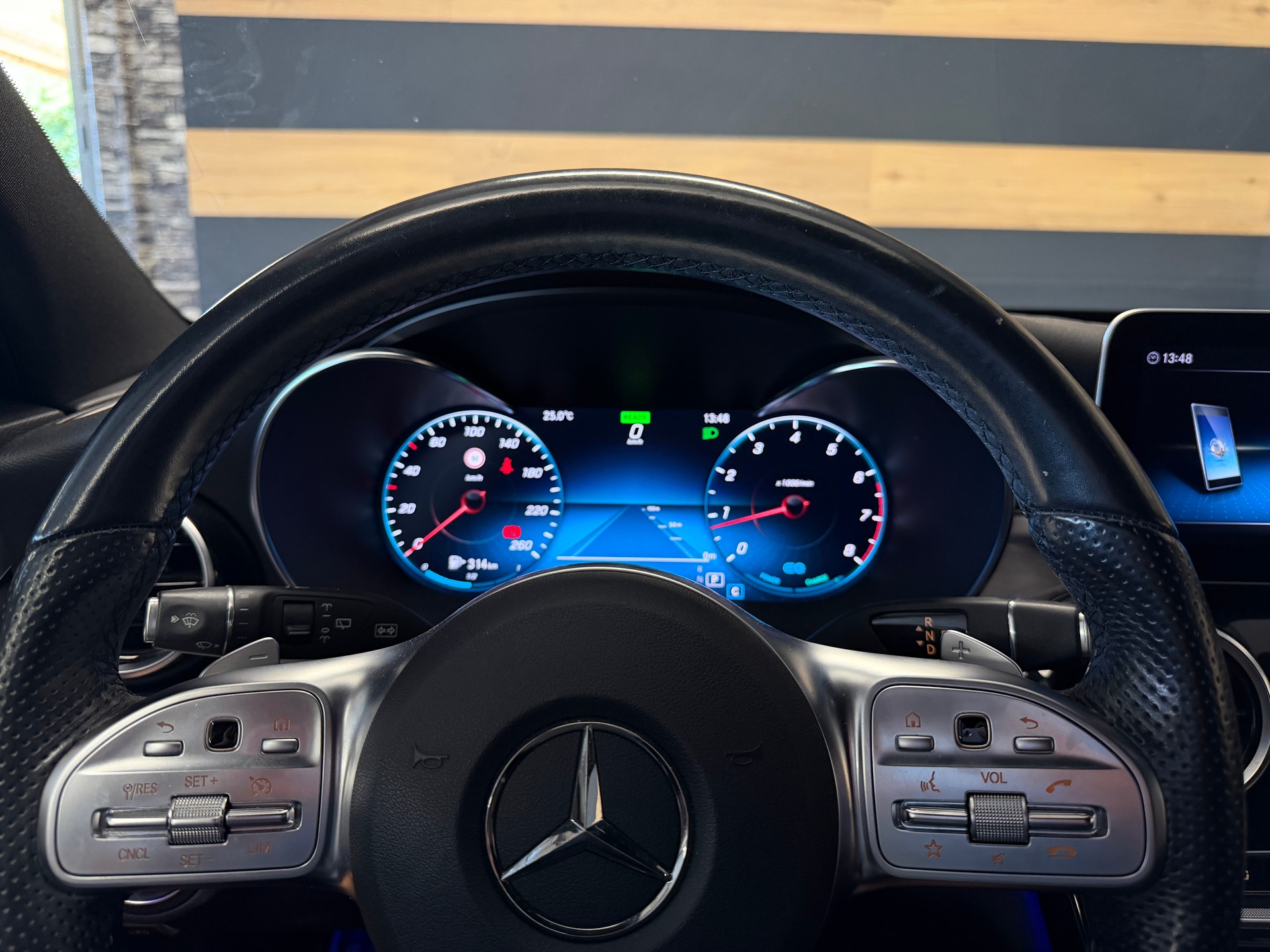 MERCEDES-BENZ C 200 Swiss Star AMG Line 4M 9G-Tronic-image-14