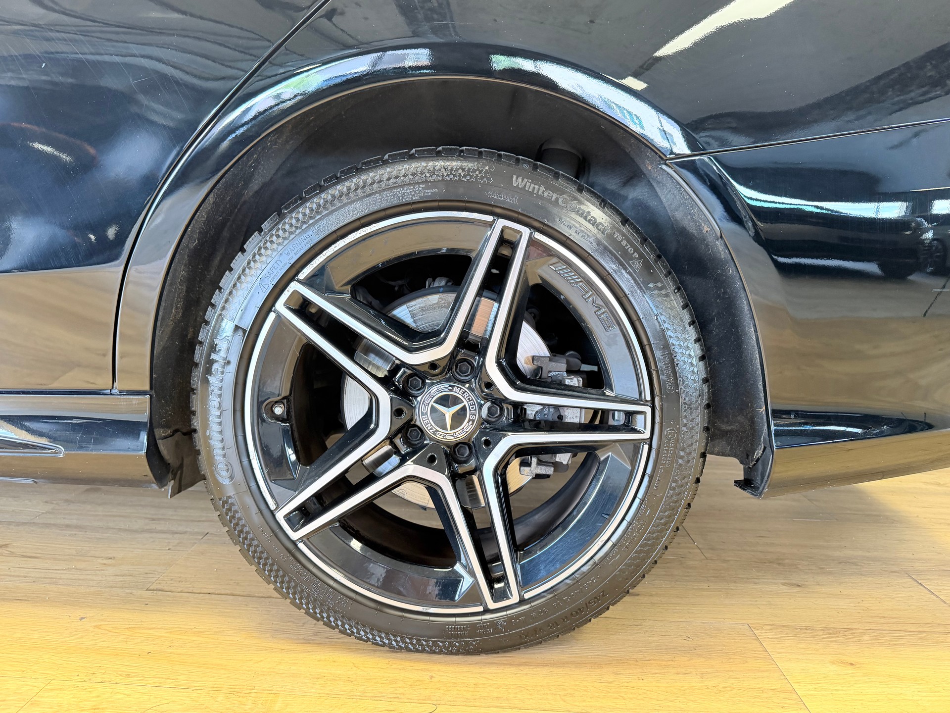 MERCEDES-BENZ C 200 Swiss Star AMG Line 4M 9G-Tronic-image-12