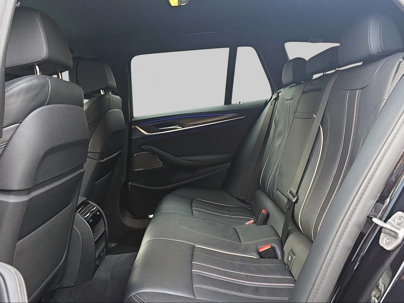 BMW 520d xDrive 48V Touring Pure M Sport Edition-image-15