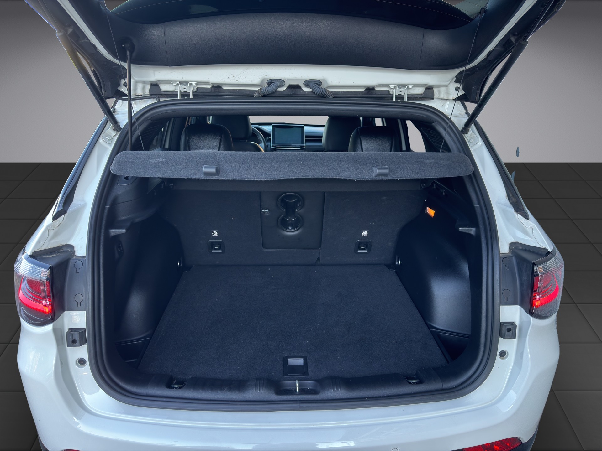 JEEP Compass 1.3 Turbo Limited-image-5