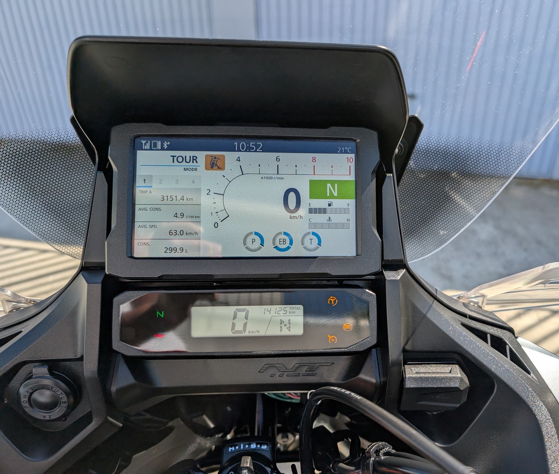 HONDA NT 1100 DCT-image-4