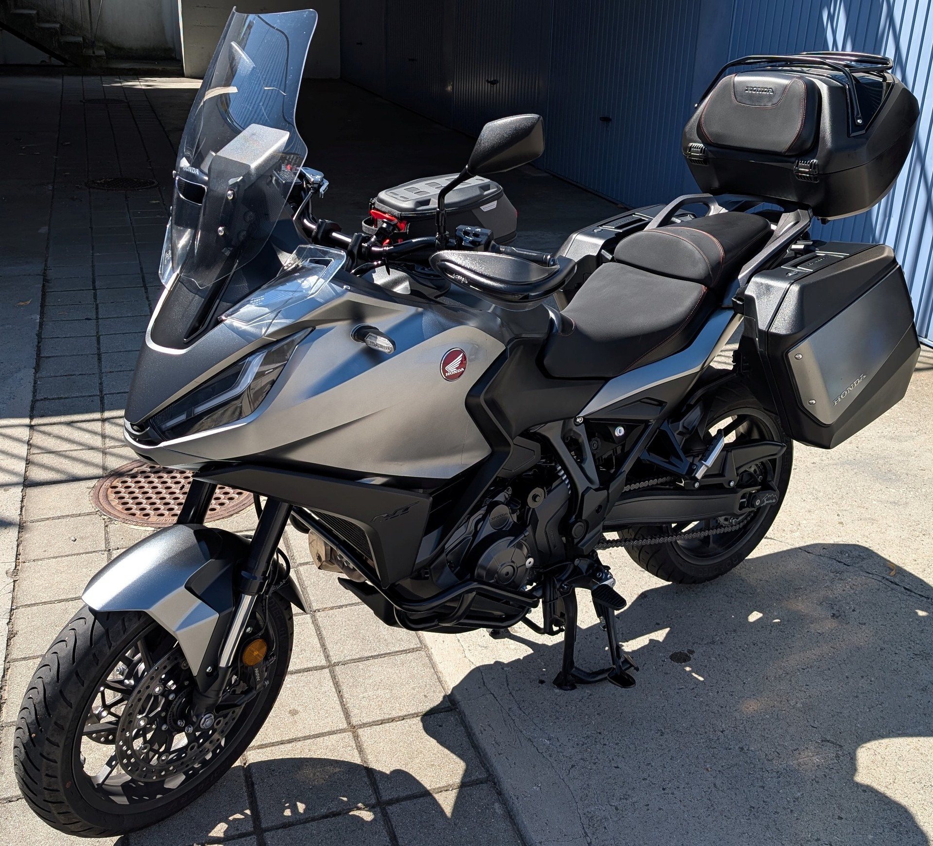 HONDA NT 1100 DCT-image-1
