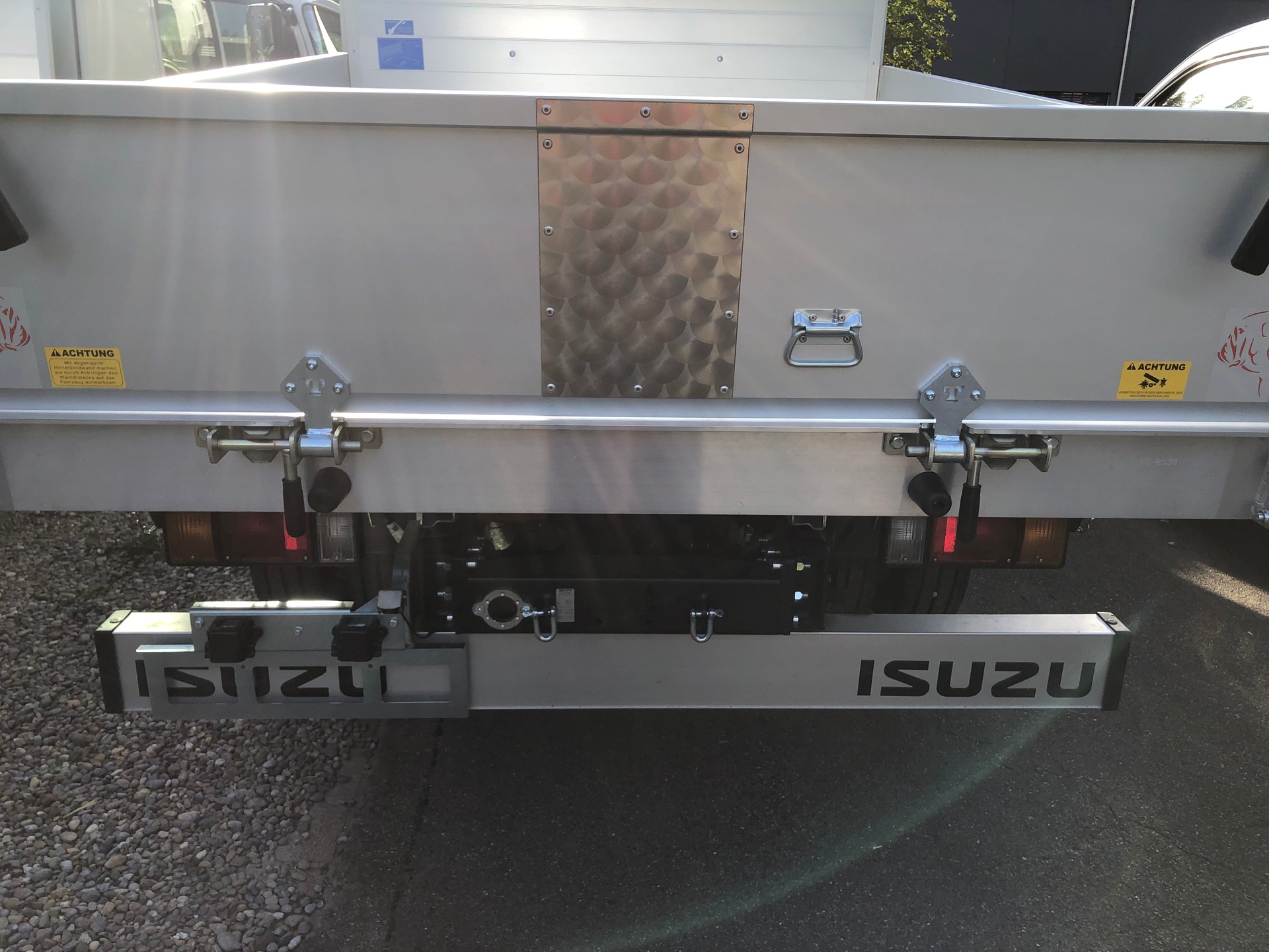 ISUZU M21 T E Box Kipper-image-9