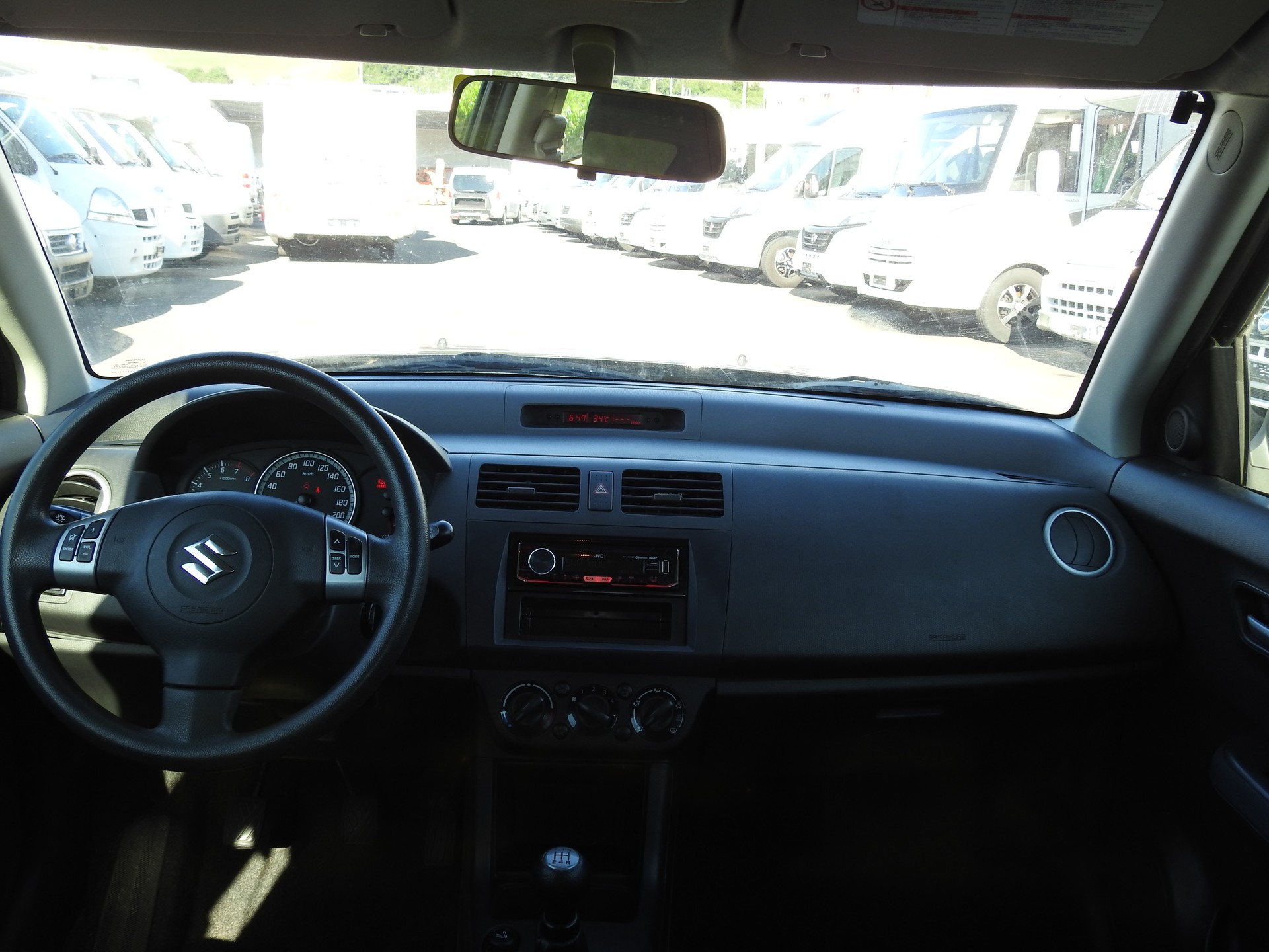 SUZUKI Swift 1.3i 16V GL Top-image-15