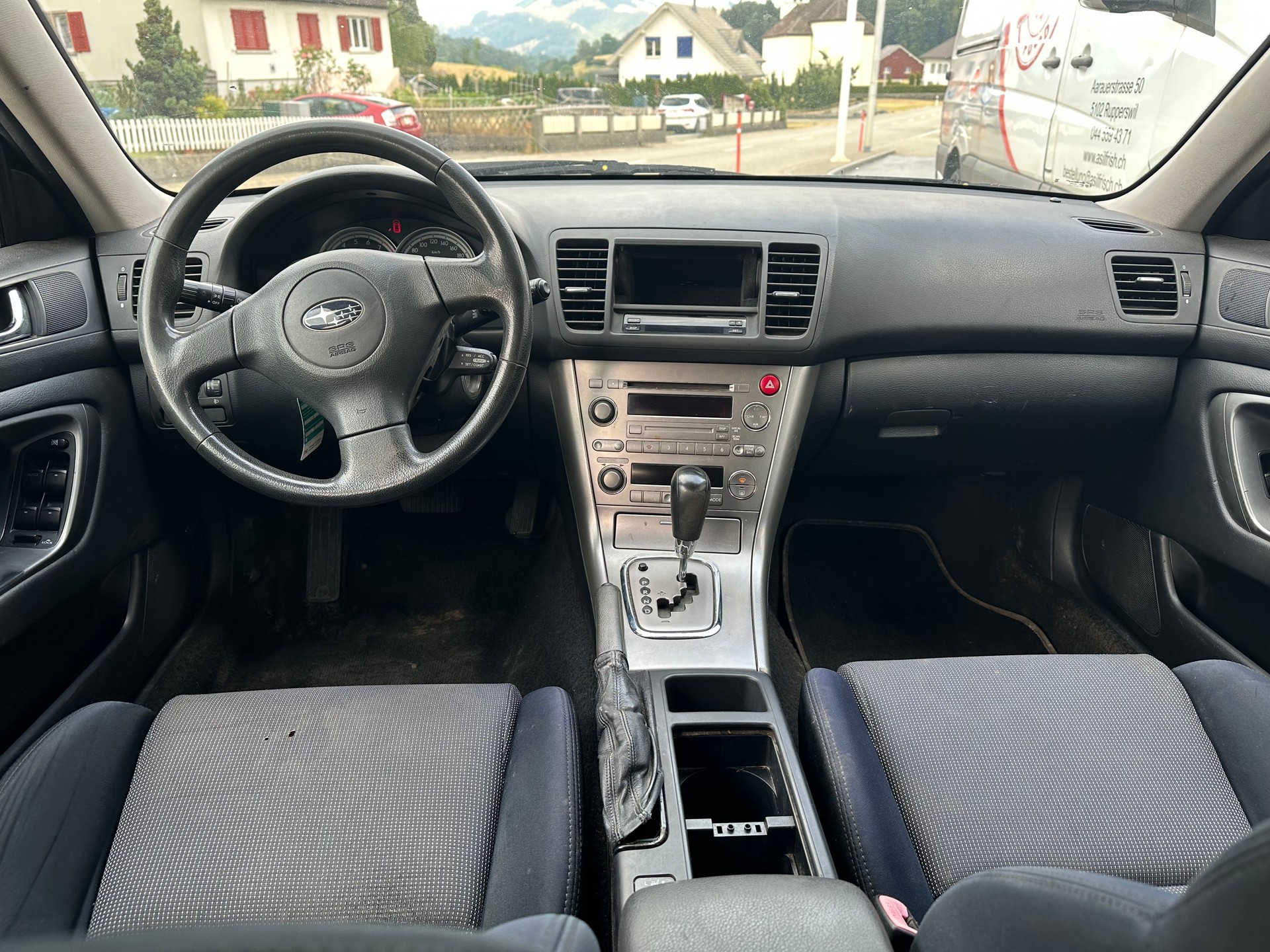 SUBARU Legacy 2.0i AWD Swiss-image-6
