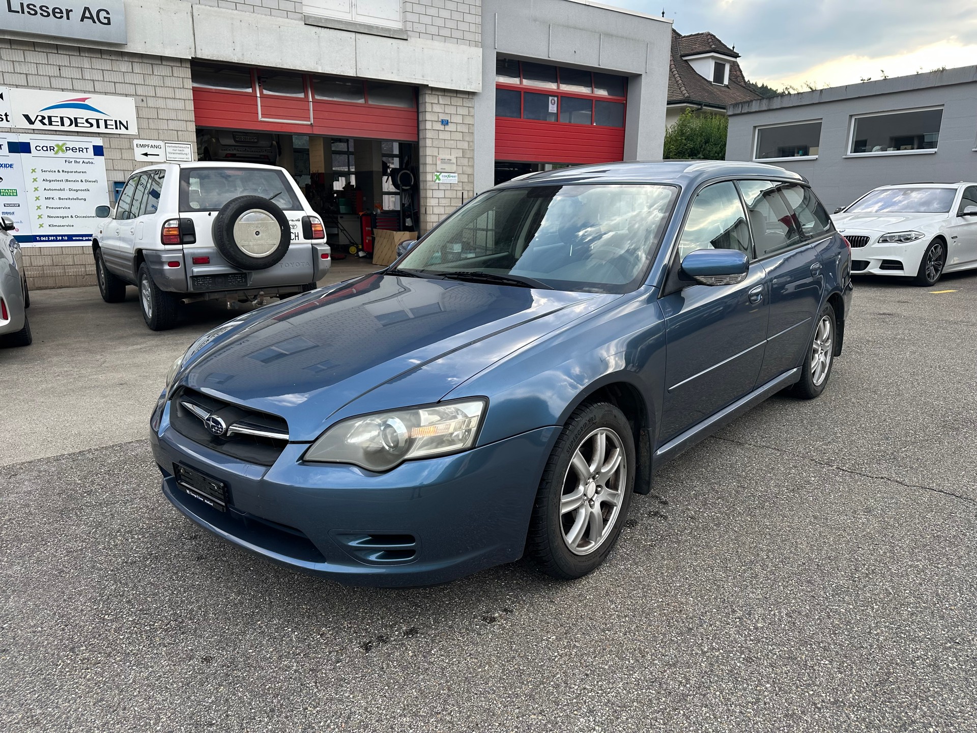 SUBARU Legacy 2.0i AWD Swiss