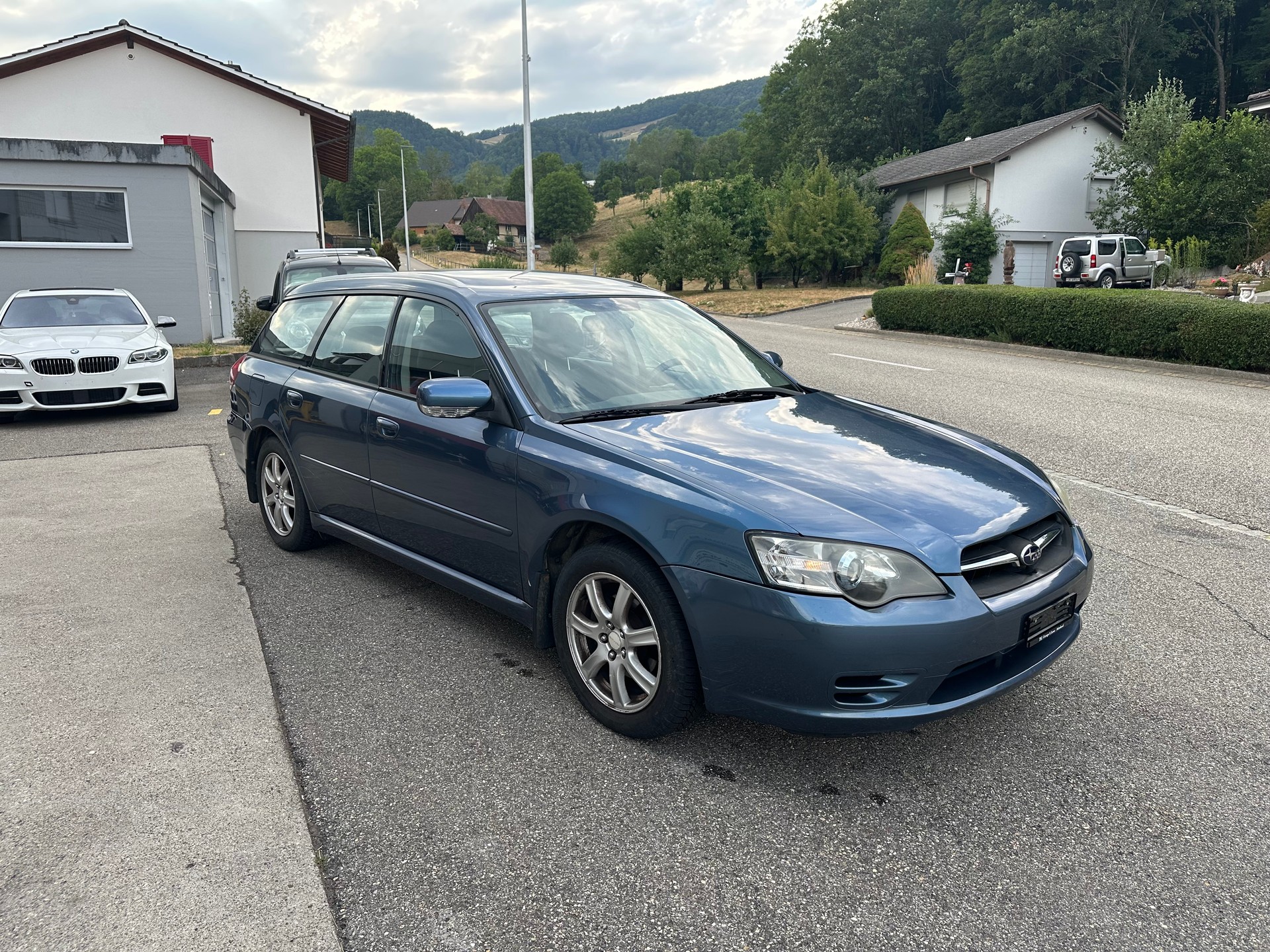 SUBARU Legacy 2.0i AWD Swiss-image-4