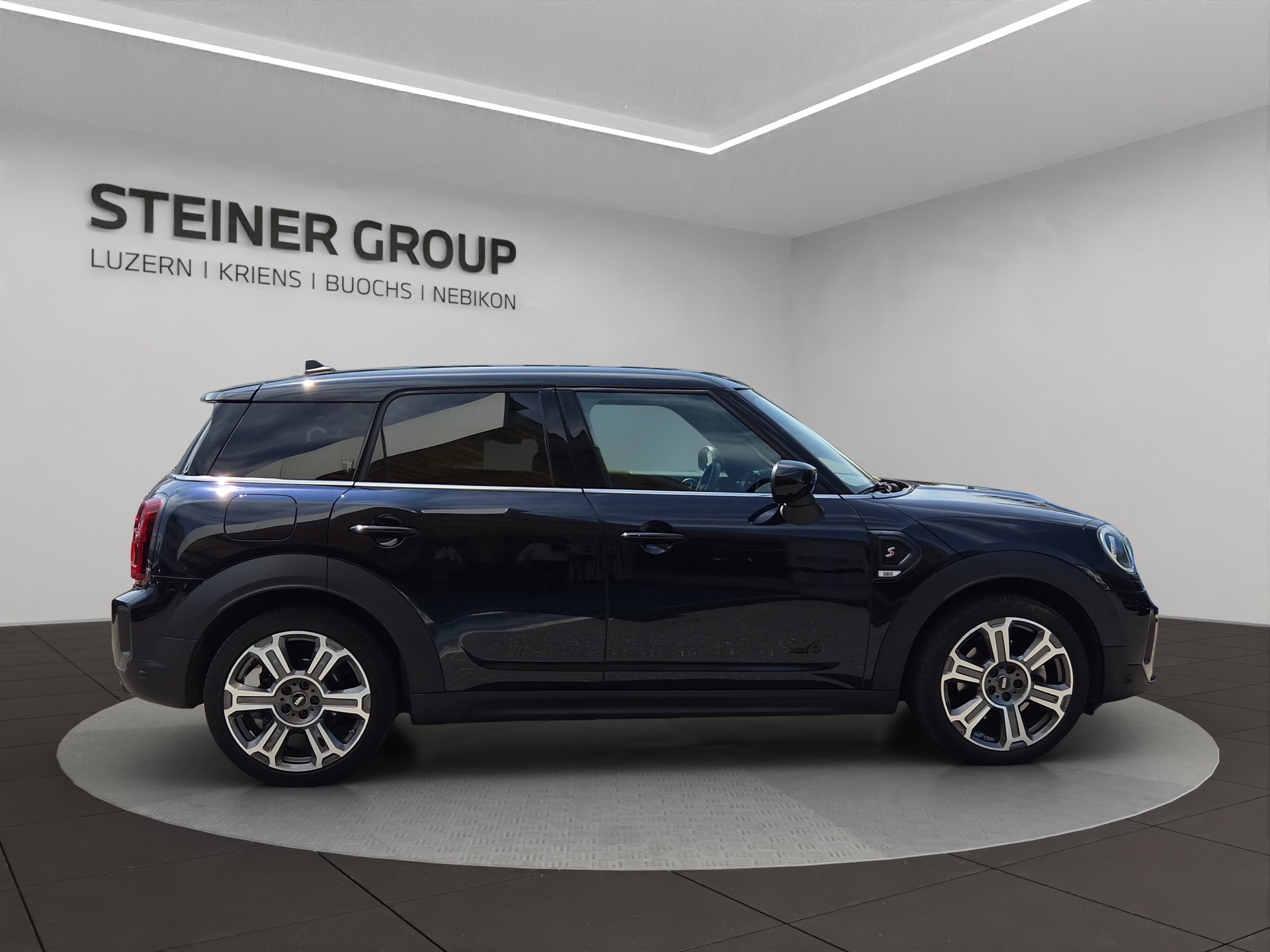 MINI Countryman Cooper S ALL4 Steptronic-showroom-element-3