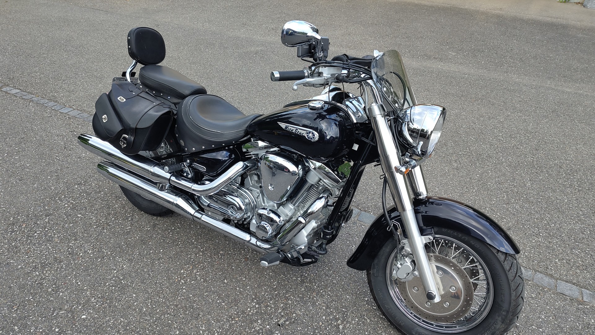 YAMAHA XV 1600-image-0