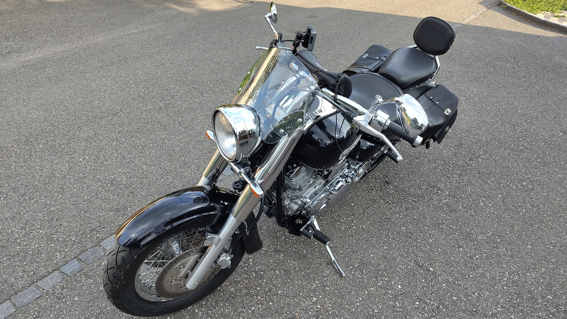 YAMAHA XV 1600-image-2