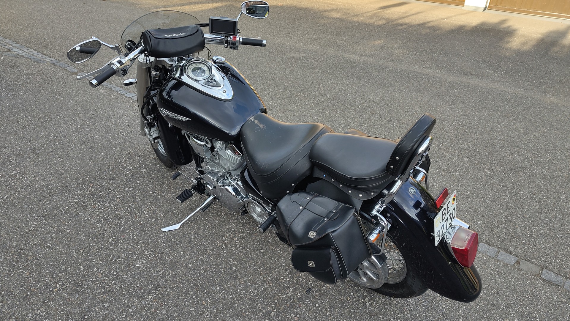 YAMAHA XV 1600-image-1