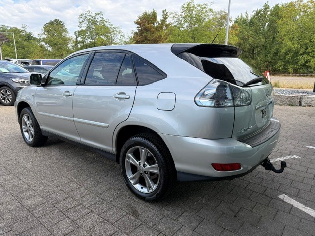 LEXUS RX 400h-showroom-element-3
