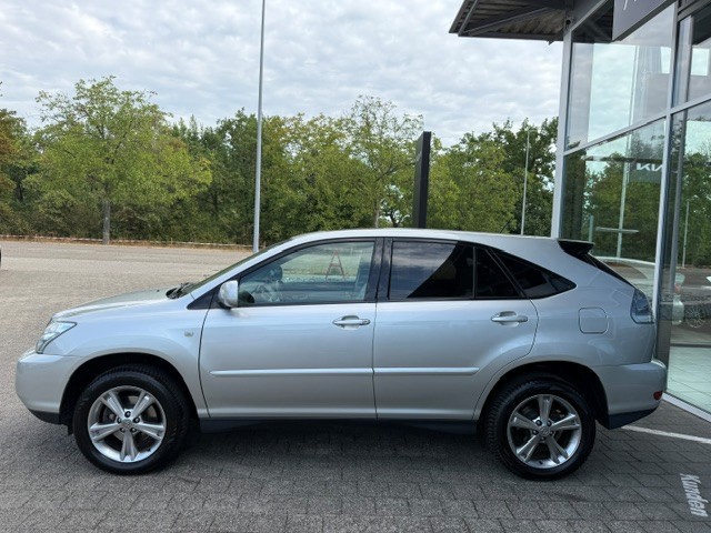 LEXUS RX 400h-showroom-element-2