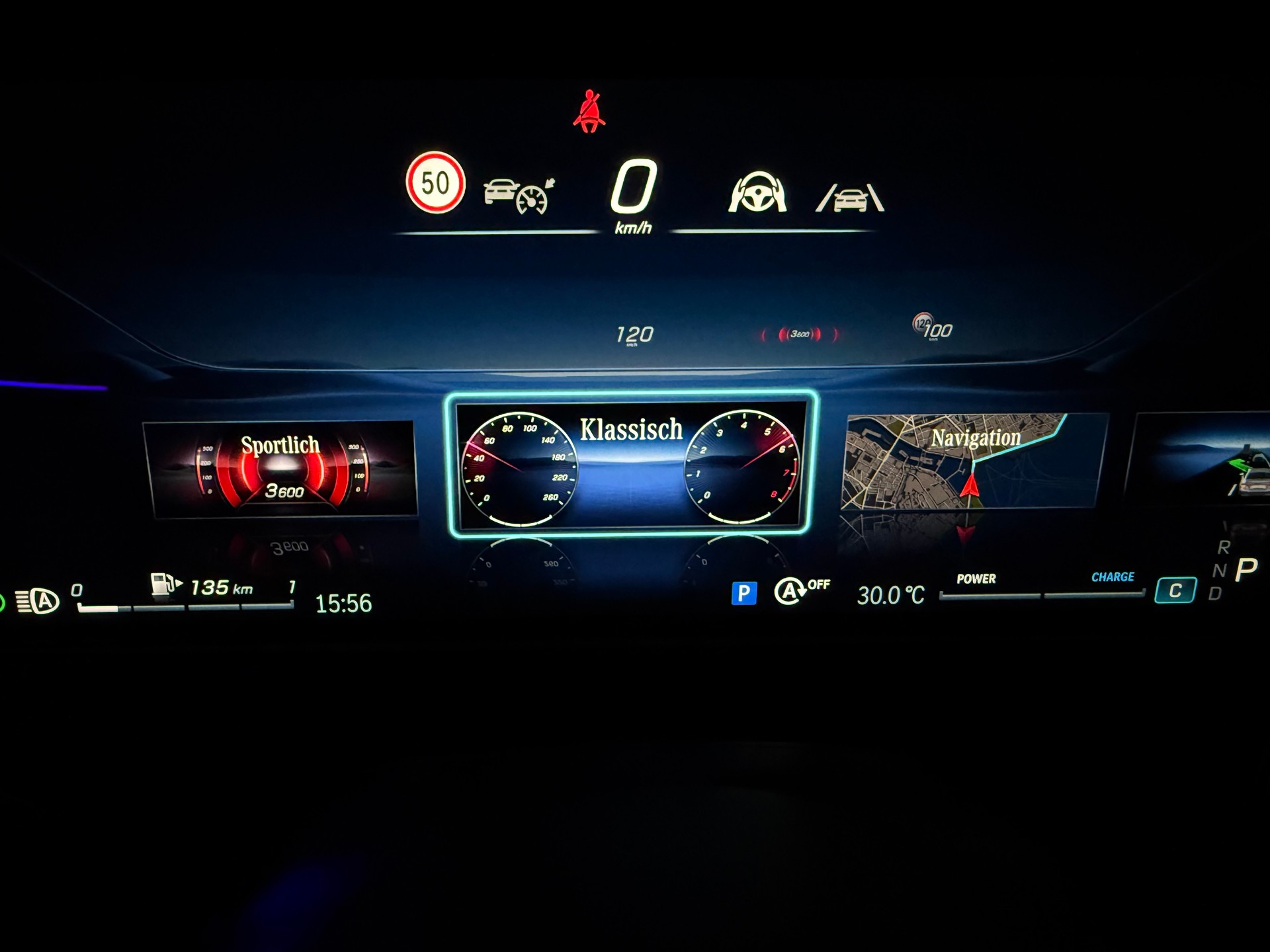 MERCEDES-BENZ E 200 EXCLUSIVE 9G-Tronic 4Matic-image-24