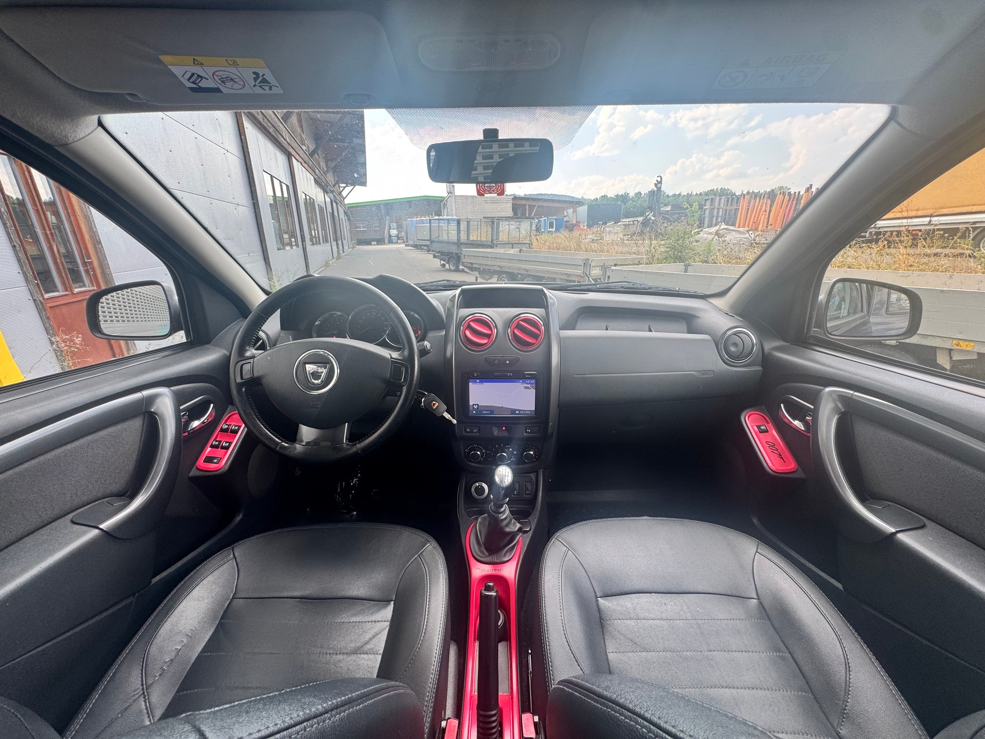DACIA Duster 1.2 T Privilège 4x4-image-12