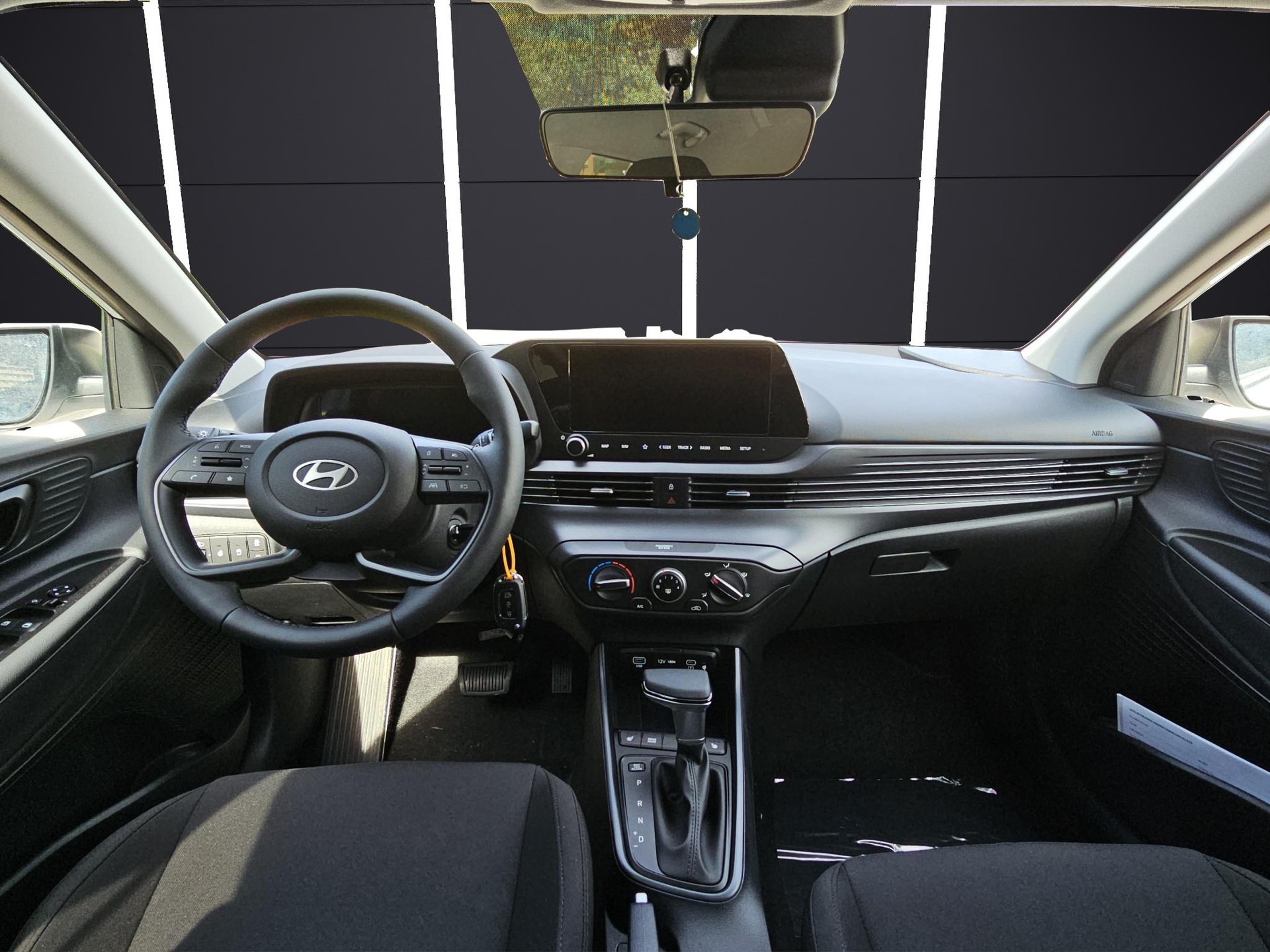 HYUNDAI i20 1.0 T-GDi Amplia-image-11