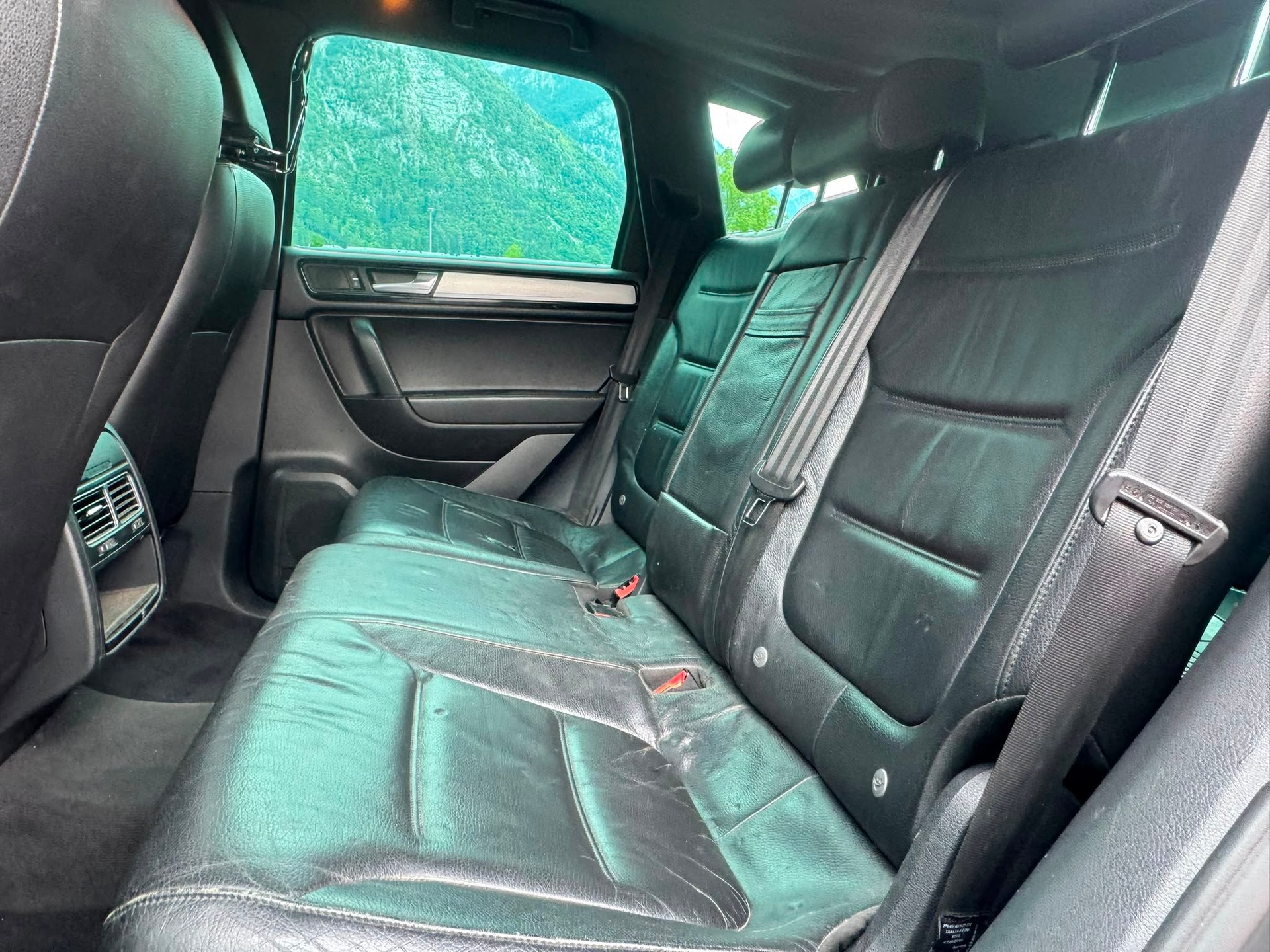 VW Touareg 3.0 TDI BlueMotion Technology Tiptronic-image-7