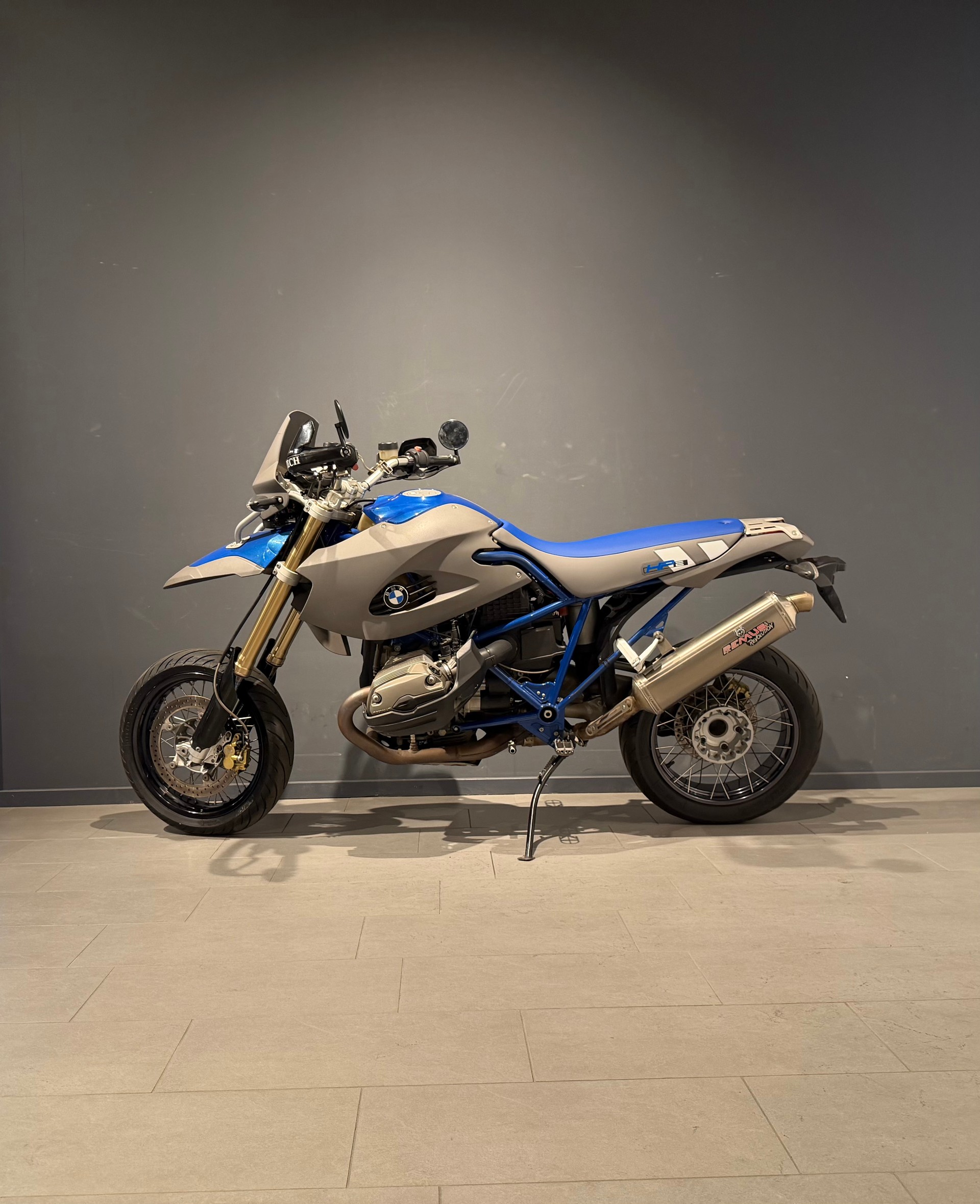 BMW HP2 Enduro 1200-showroom-element-3