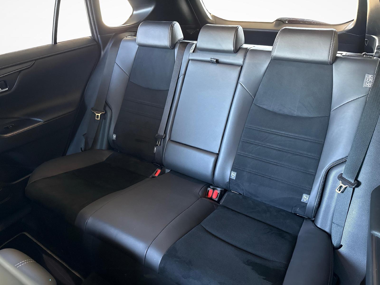 TOYOTA RAV4 2.5 HEV GR Sport-image-10