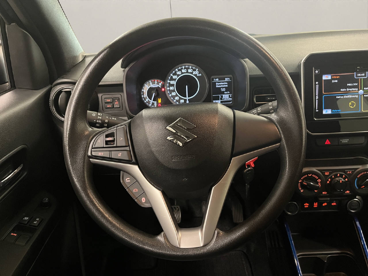 SUZUKI Ignis 1.2 Compact+ Hybrid 4x4-image-10