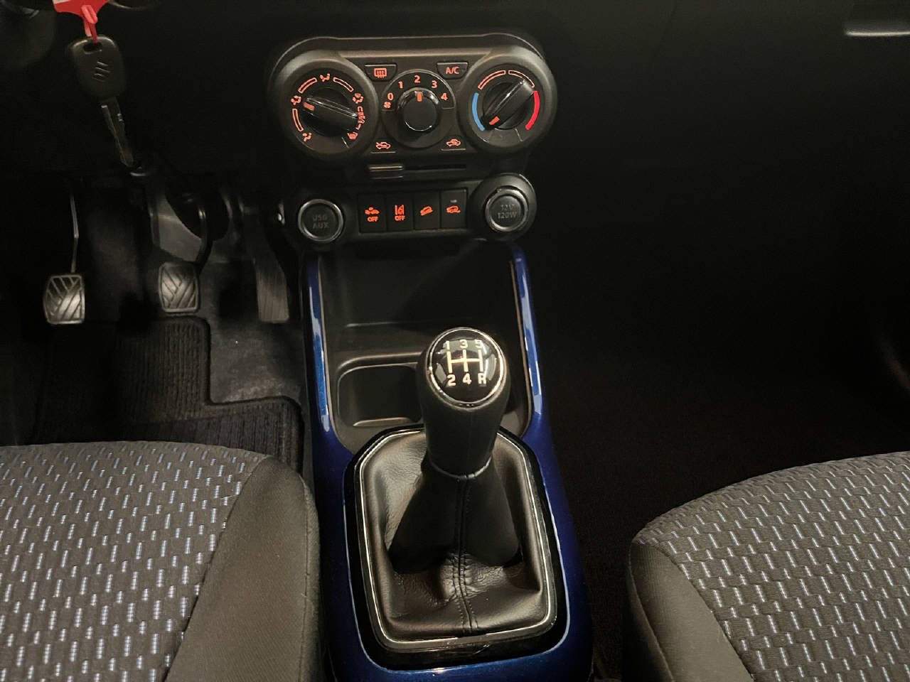SUZUKI Ignis 1.2 Compact+ Hybrid 4x4-image-12