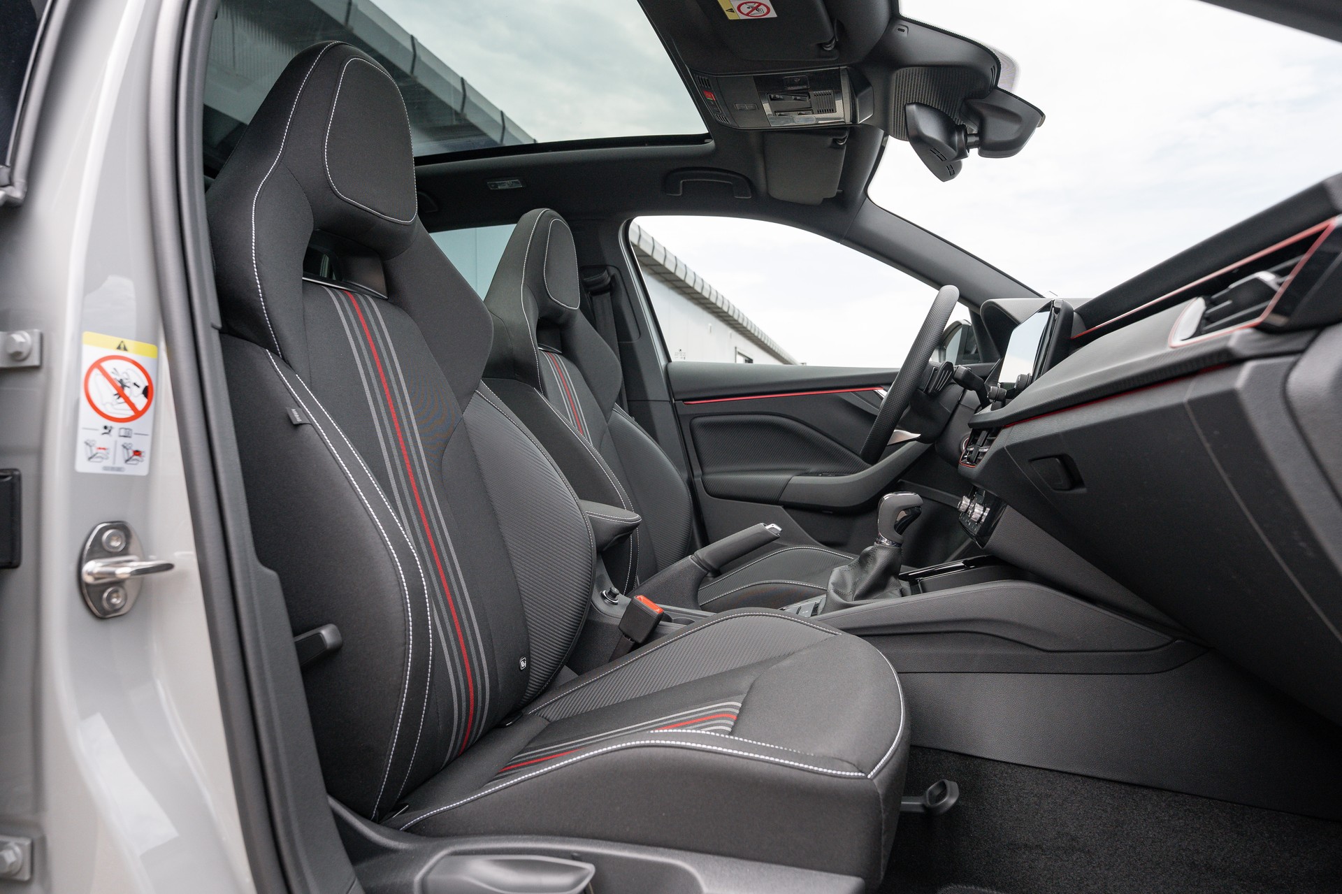 SKODA Scala 1.5 TSI Monte Carlo DSG-image-10
