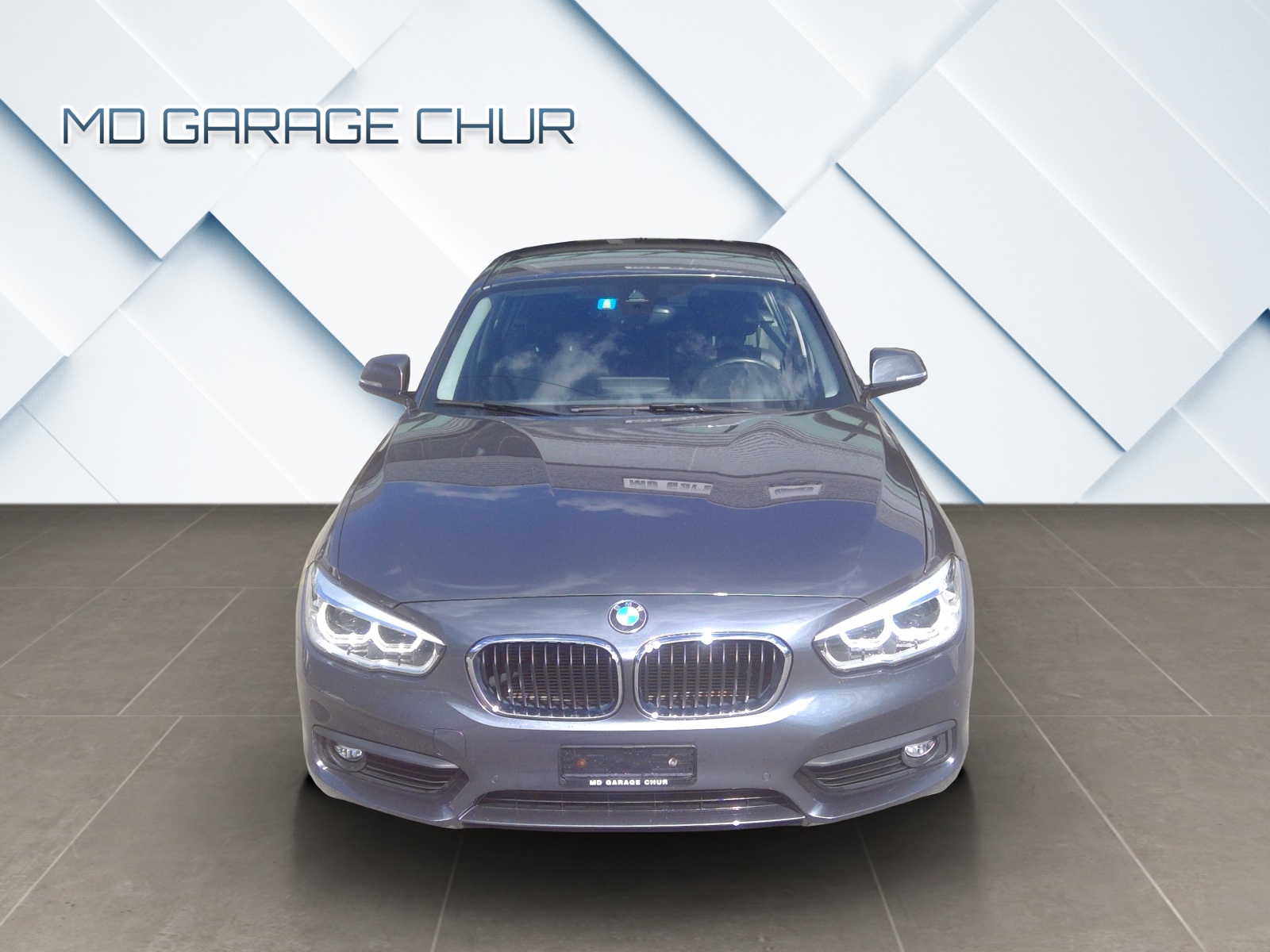 BMW 118i Essential Edition Steptronic