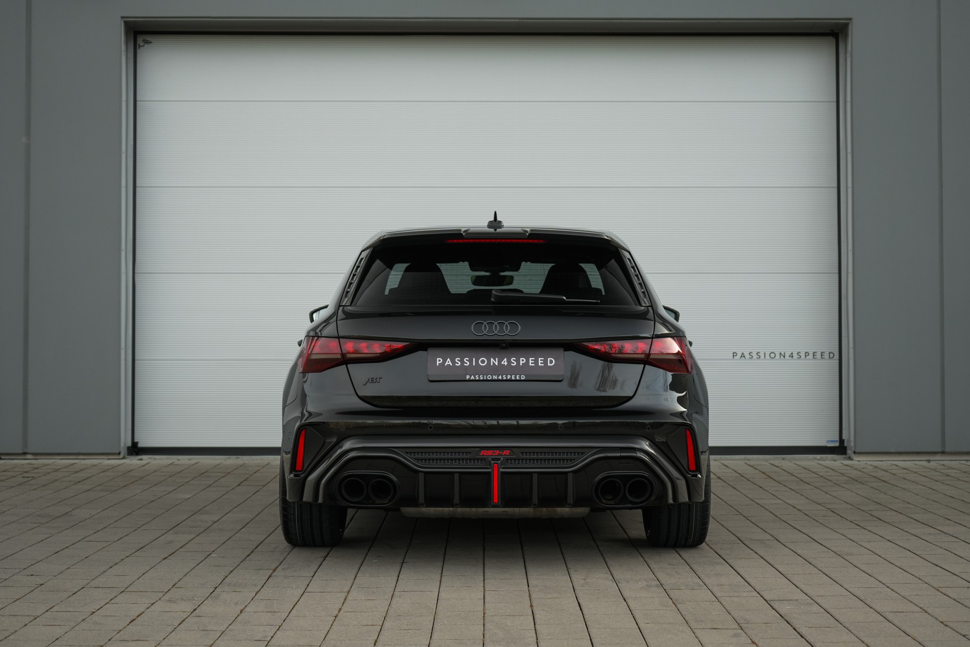 AUDI RS3 Sportback 2.5 TSI quattro S-tronic-showroom-element-3