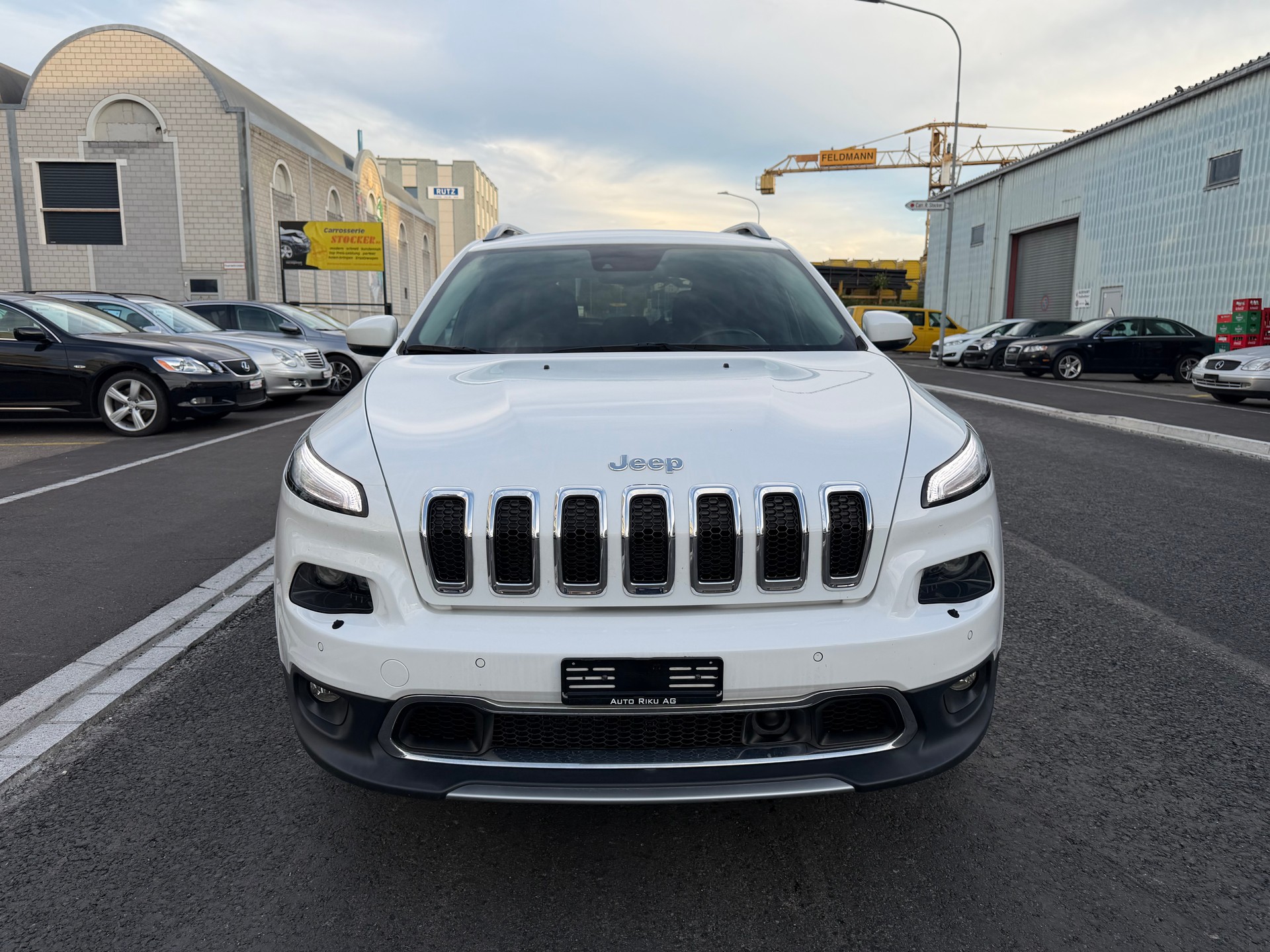 JEEP Cherokee 2.2TD Longitude AWD 9ATX-showroom-element-2