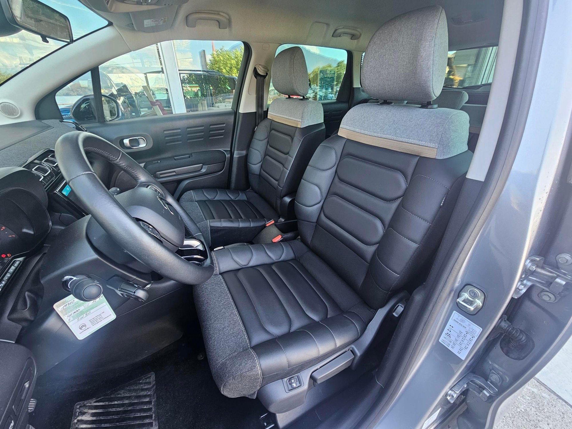CITROEN C3 Aircross 1.2 PureTech 130 Swiss Edition-image-6