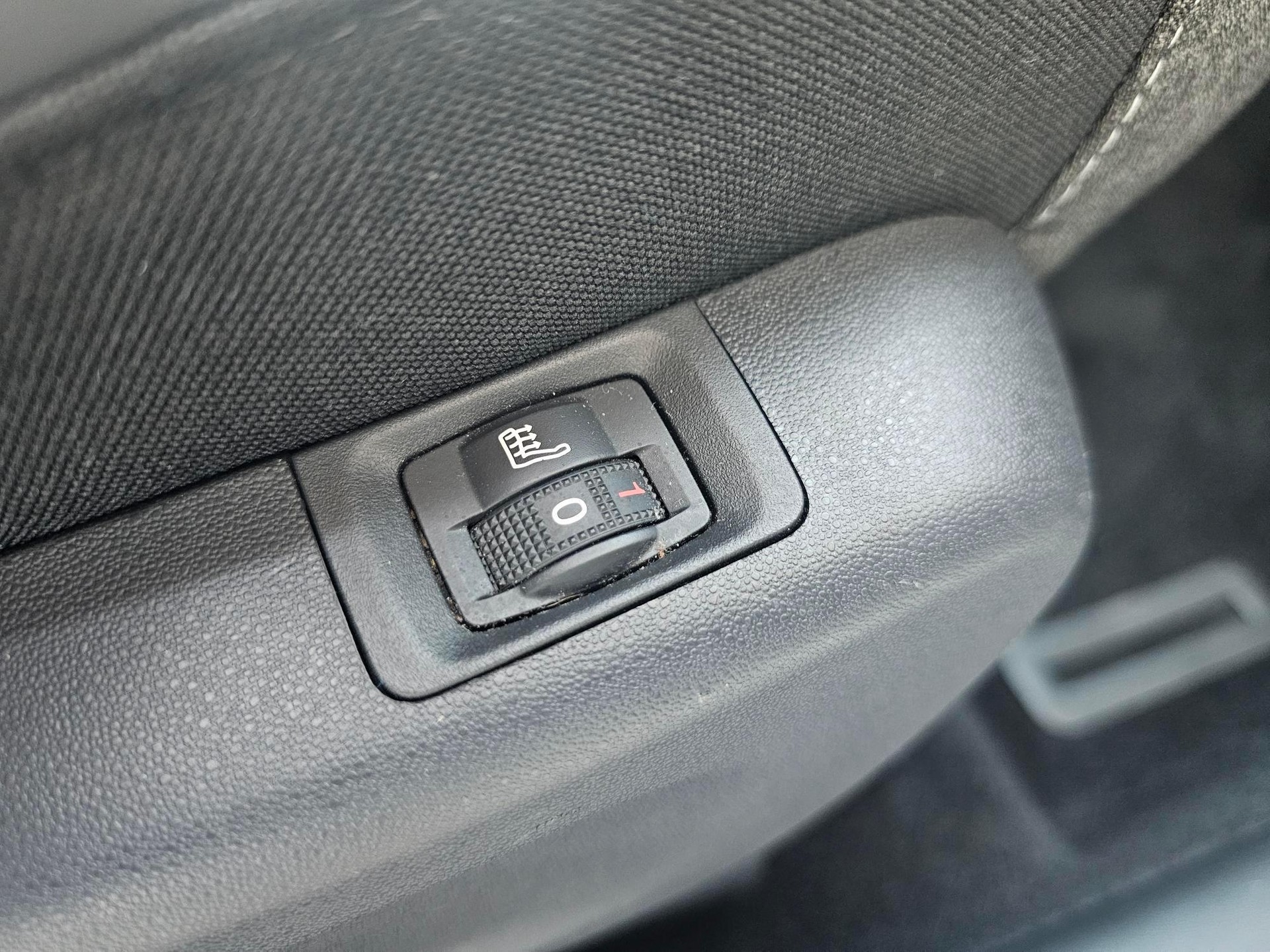 CITROEN C3 Aircross 1.2 PureTech 130 Swiss Edition-image-14