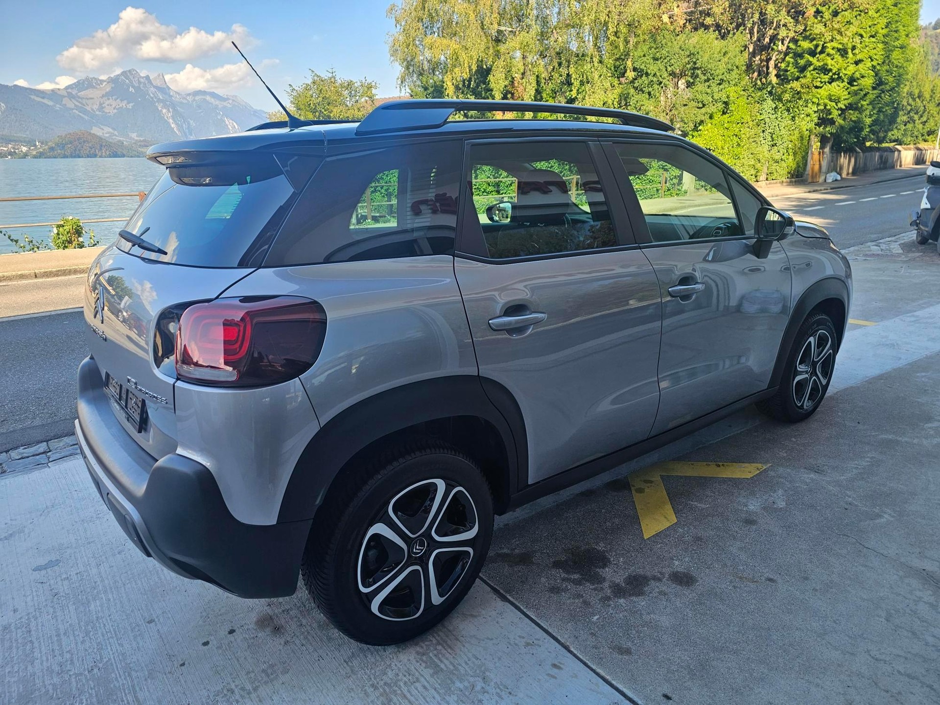 CITROEN C3 Aircross 1.2 PureTech 130 Swiss Edition-image-4