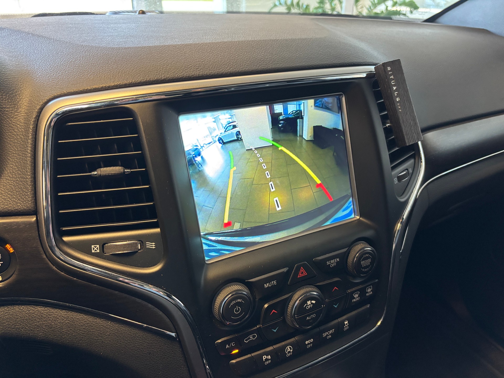 JEEP Grand Cherokee 3.0 CRD Night Eagle Automatic-image-12