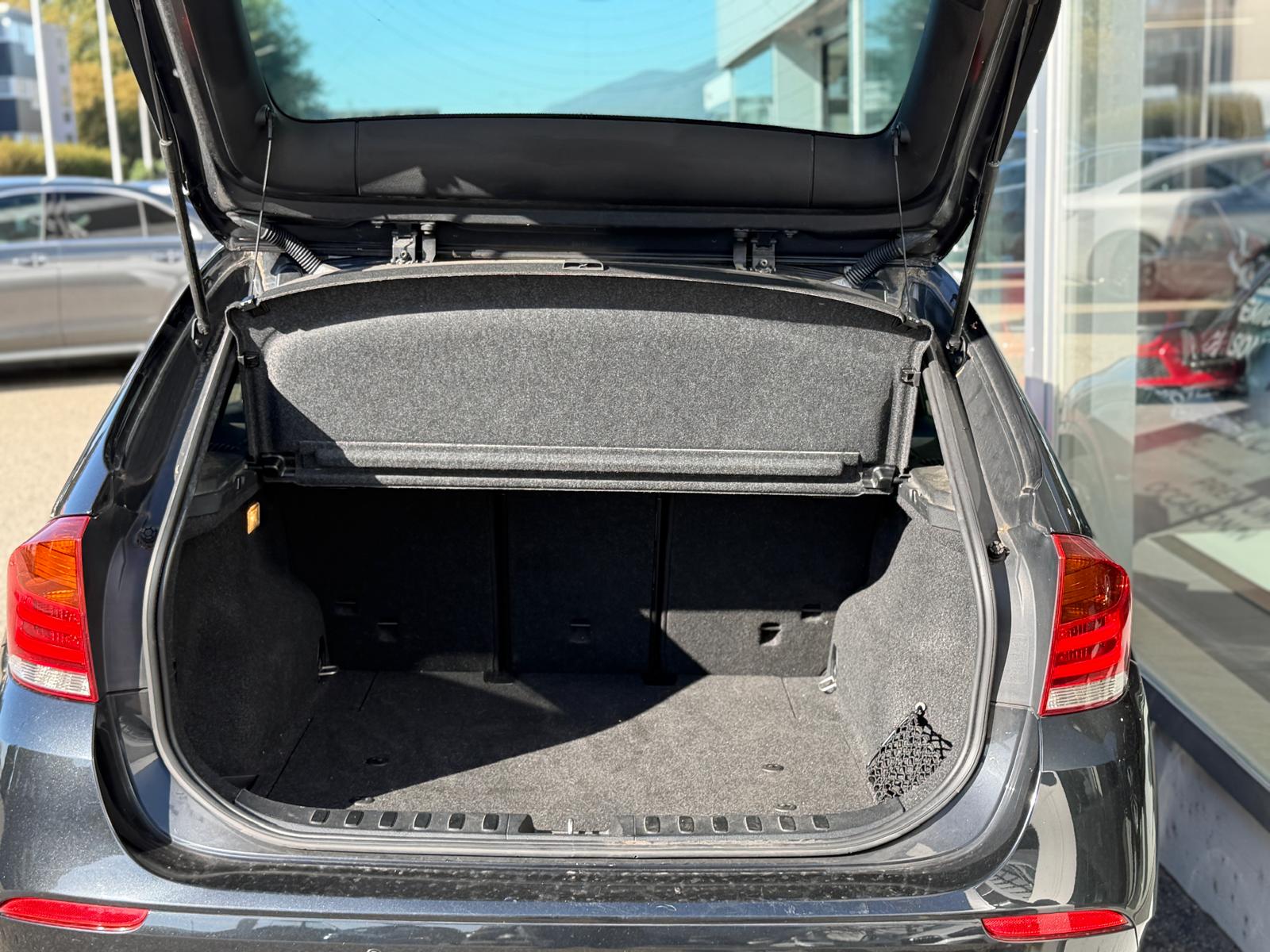 BMW X1 xDrive 18d Steptronic-image-5