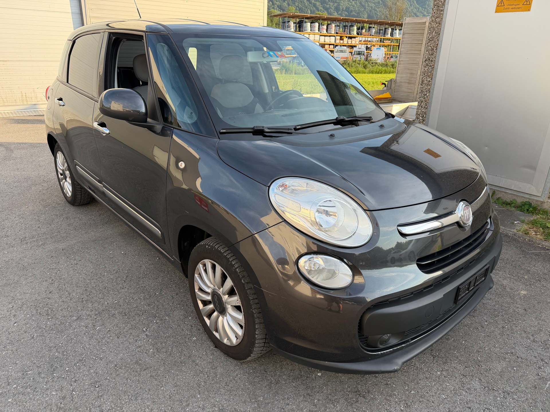 FIAT 500L 1.6 JTD Pop-showroom-element-1