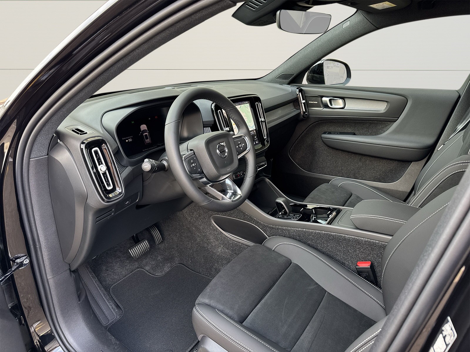 VOLVO EX40 Twin Ultra AWD-image-7