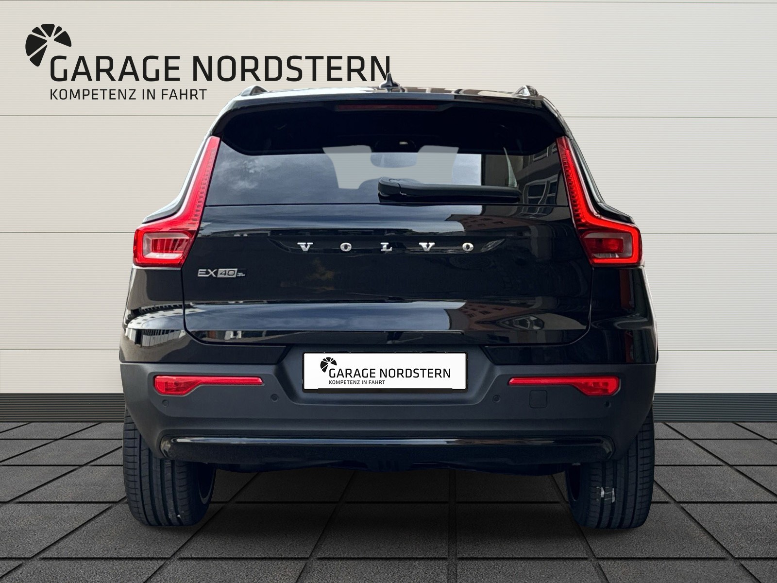 VOLVO EX40 Twin Ultra AWD-showroom-element-3