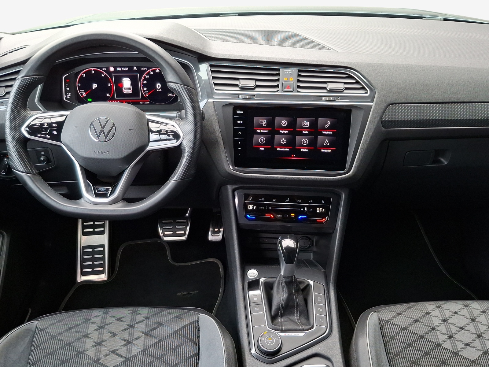 VW Tiguan Allspace 2.0 TDI SCR R-Line 4Motion DSG-image-8