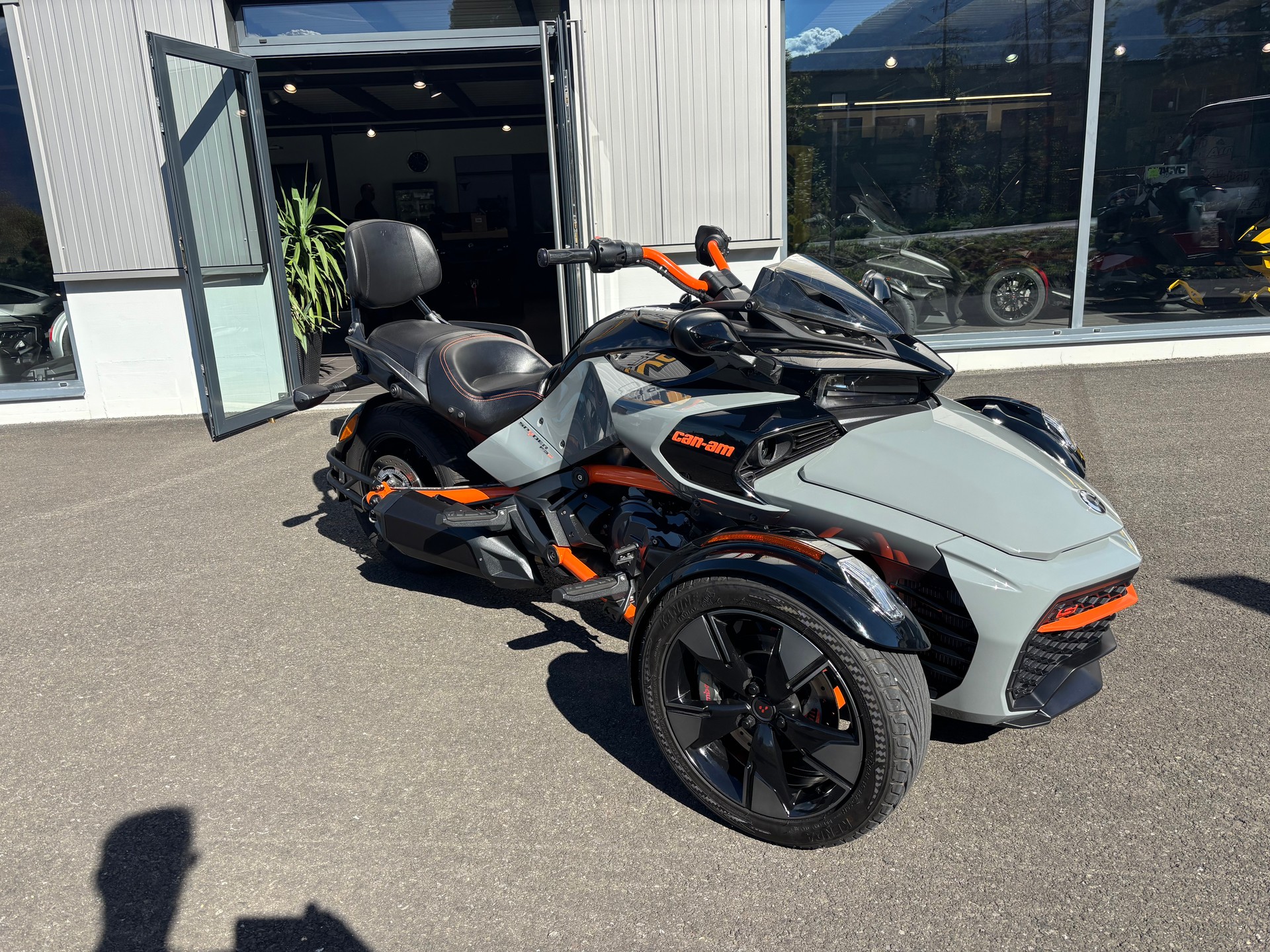 CAN-AM Spyder F3-S Special Series SE6-image-5