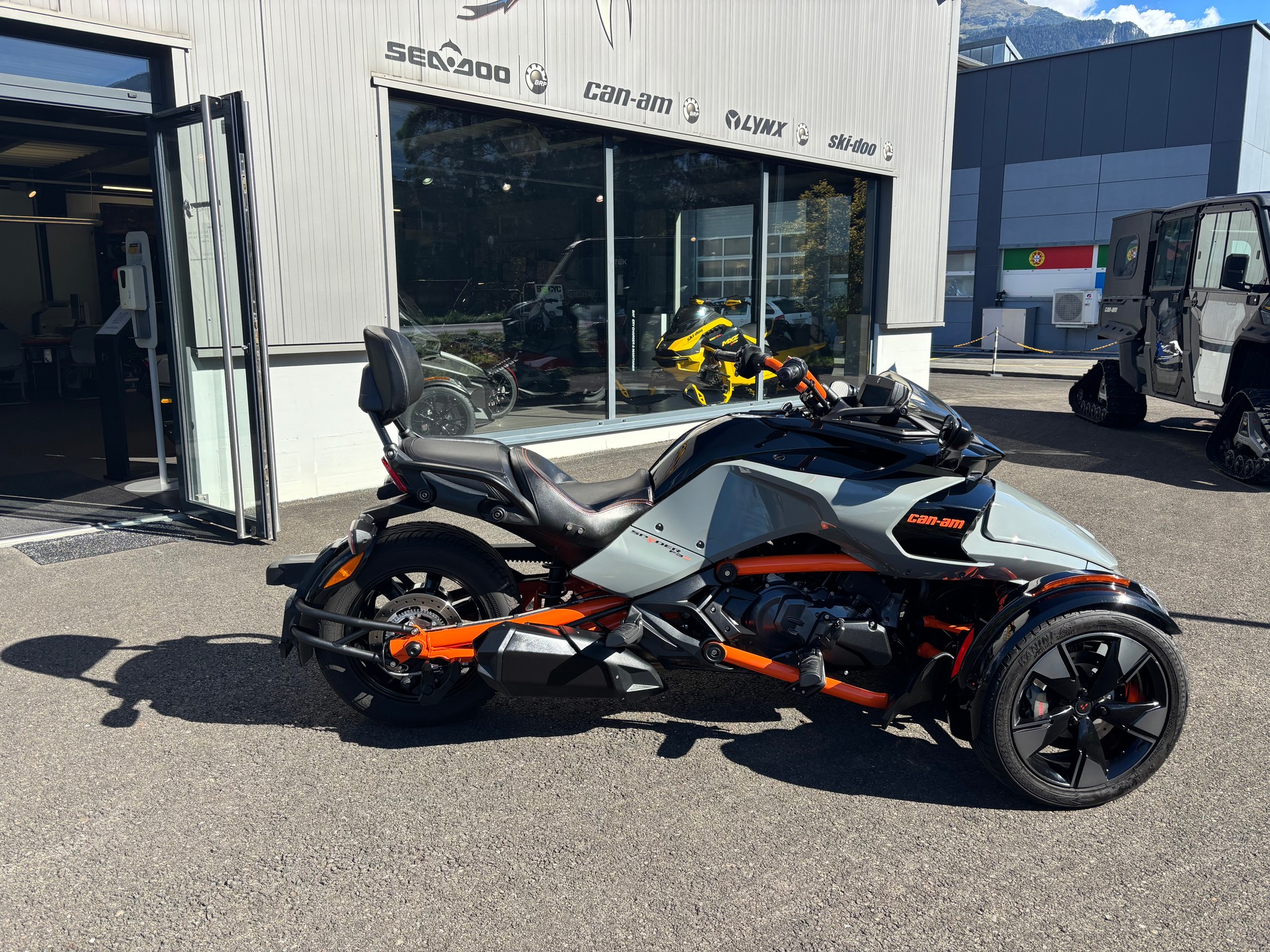 CAN-AM Spyder F3-S Special Series SE6-image-0