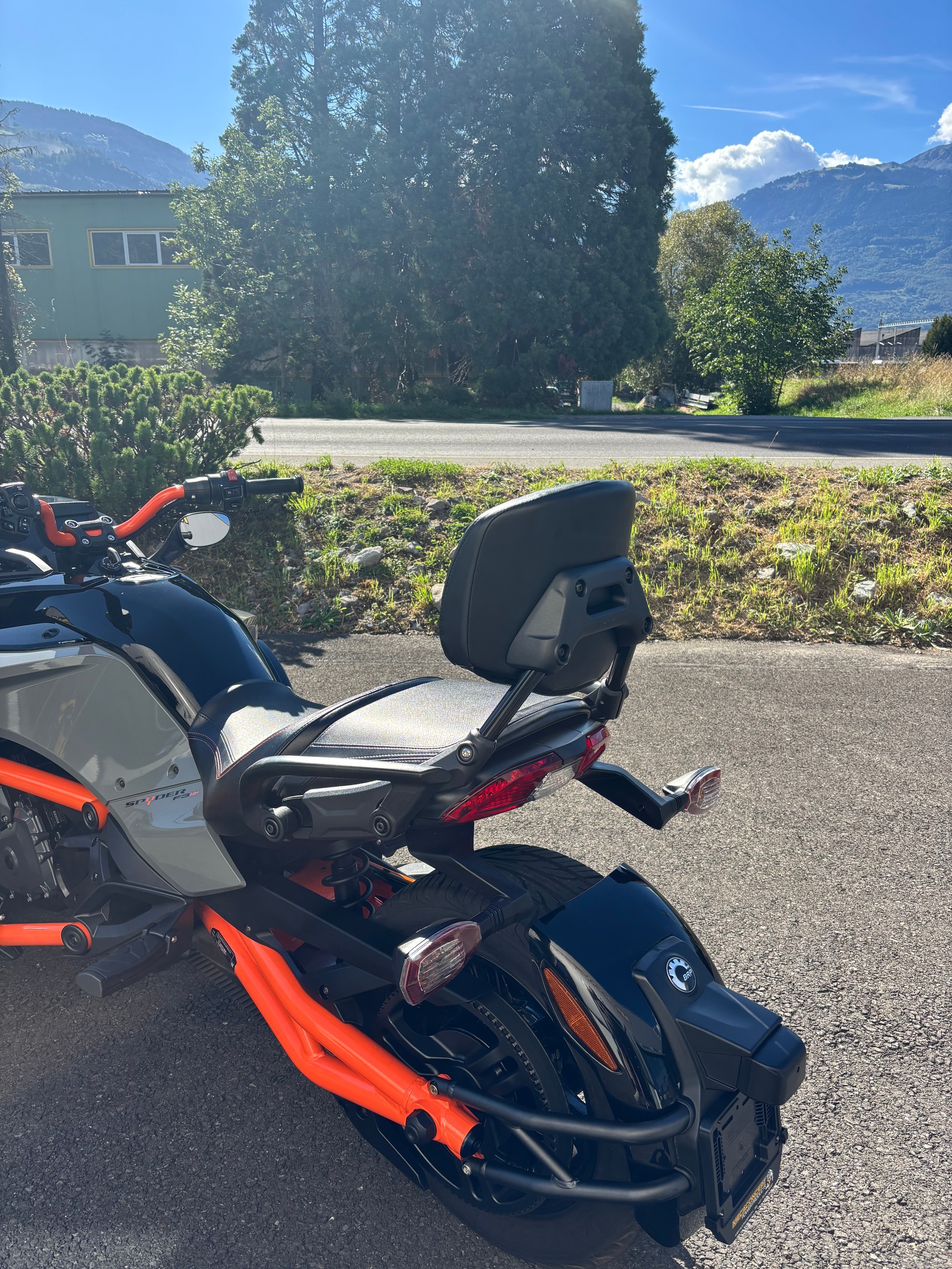 CAN-AM Spyder F3-S Special Series SE6-image-3
