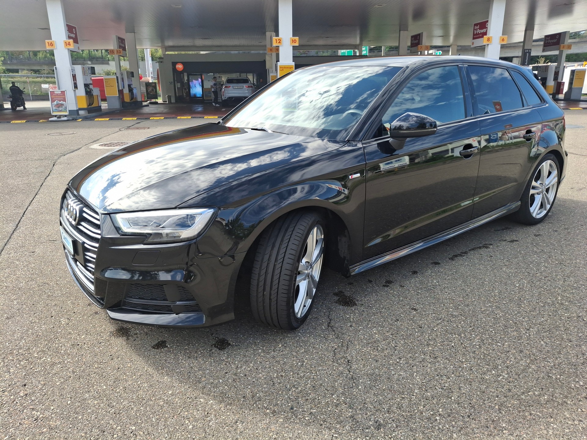 AUDI A3 Sportback 35 TFSI Sport S-tronic-showroom-element-3