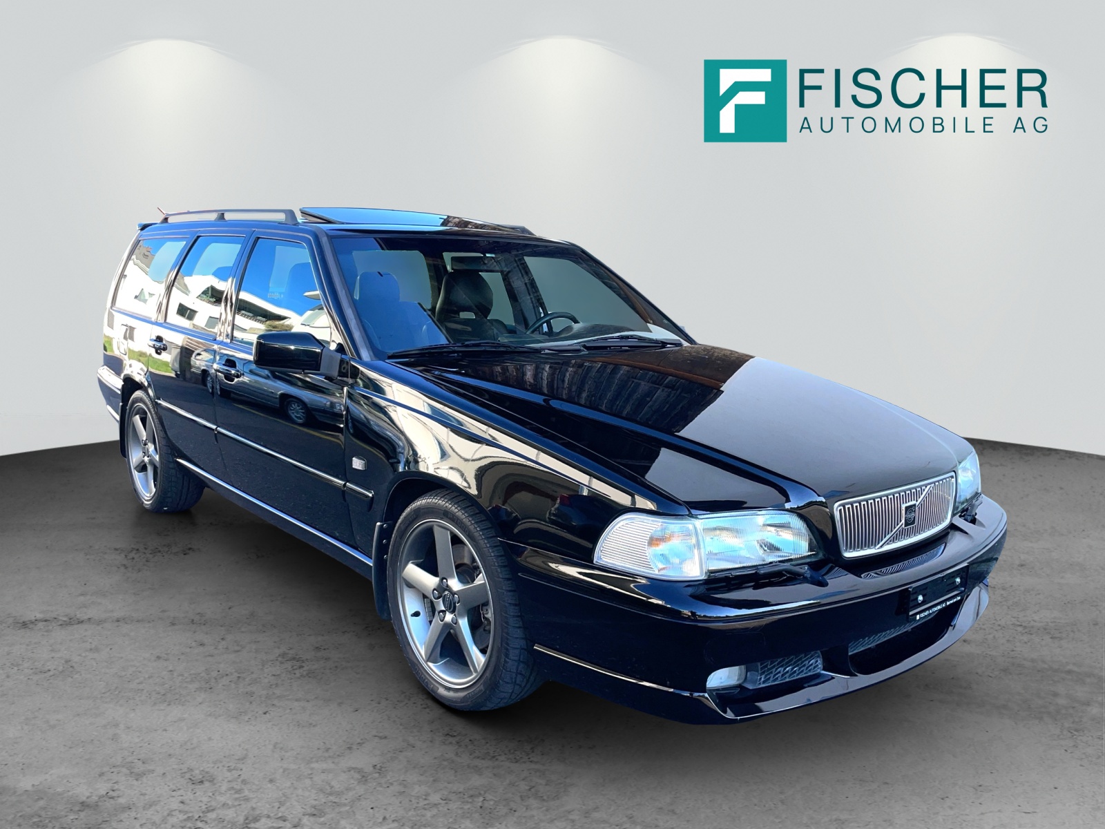 VOLVO V70 R AWD