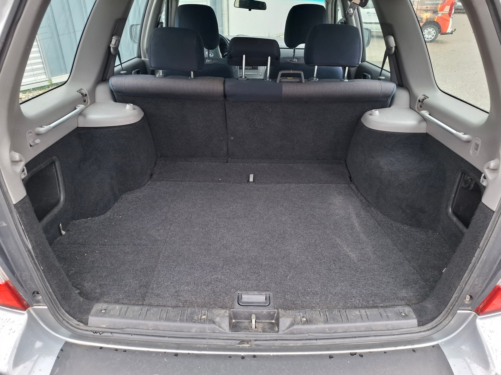 SUBARU Forester 2.0X Advantage-image-4