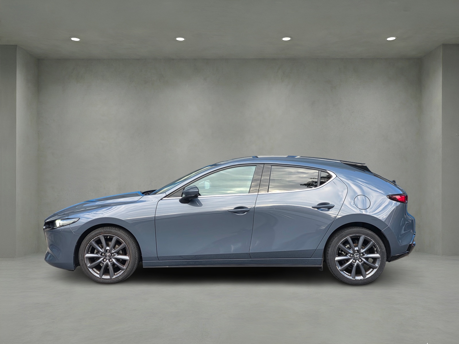 MAZDA 3 Hatchback SKYACTIV-X M Hybrid 180 Ambition AWD Automat-image-2