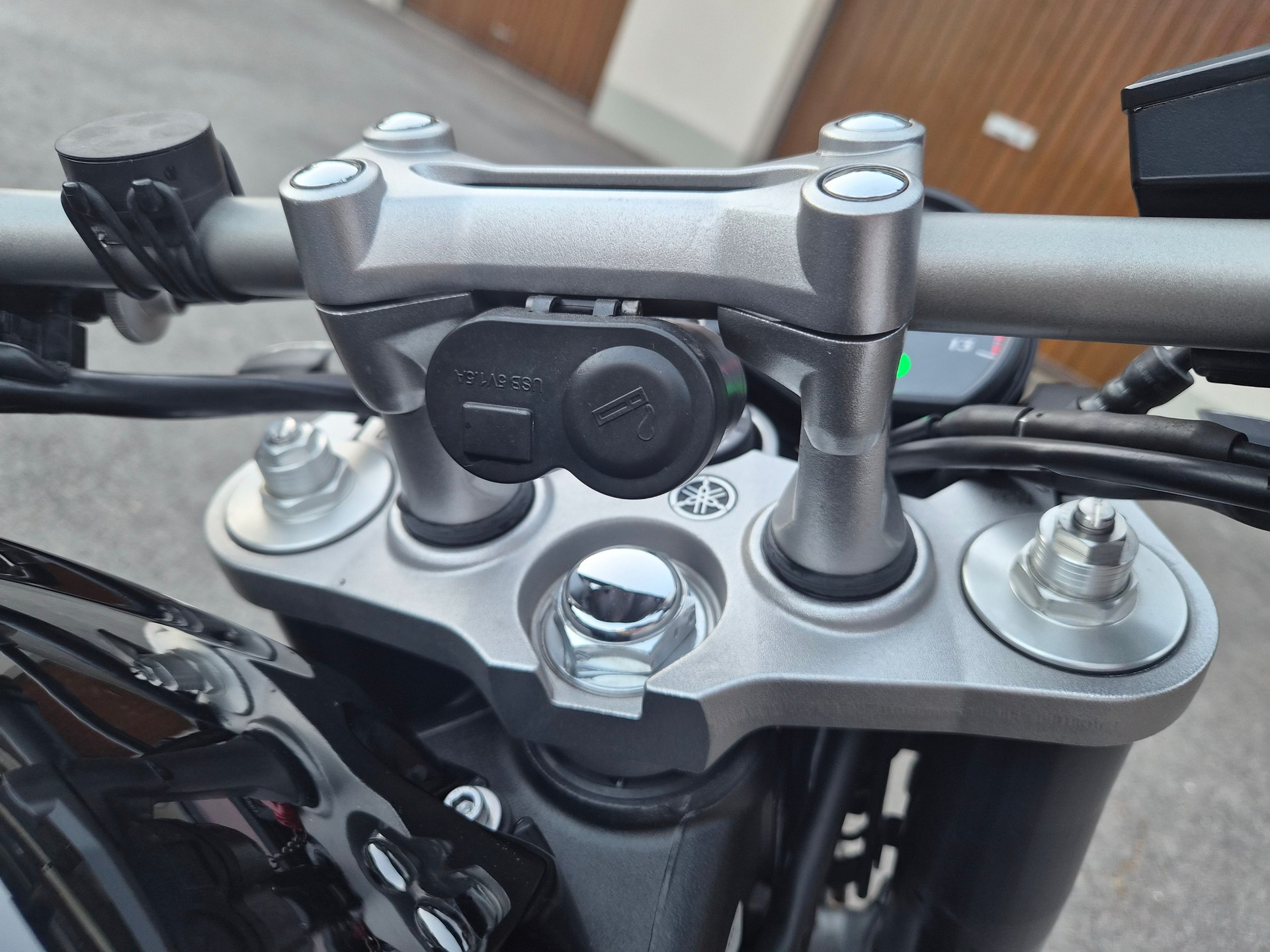 YAMAHA FZ1 N ABS-image-7