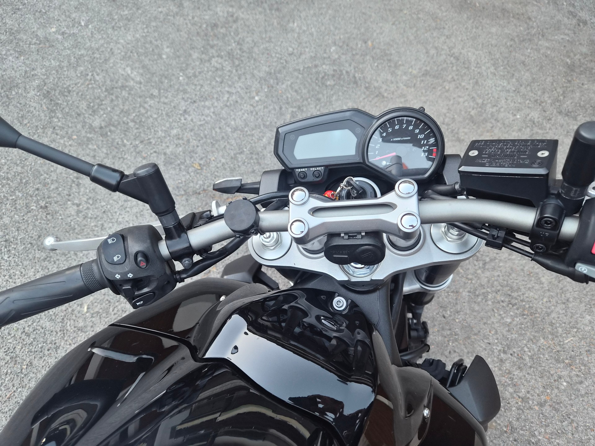 YAMAHA FZ1 N ABS-image-9