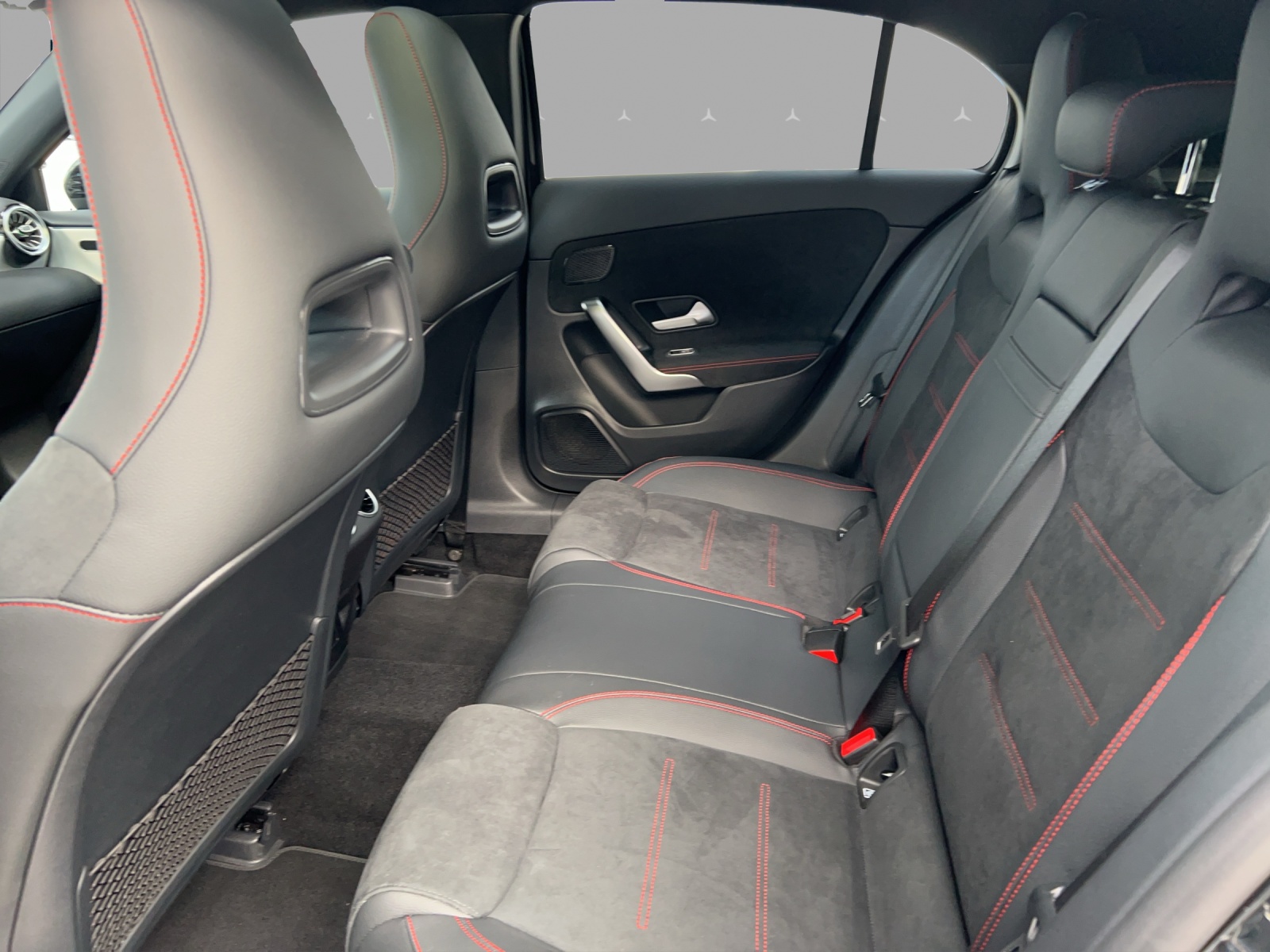 MERCEDES-BENZ A 200 7G-DCT-image-13